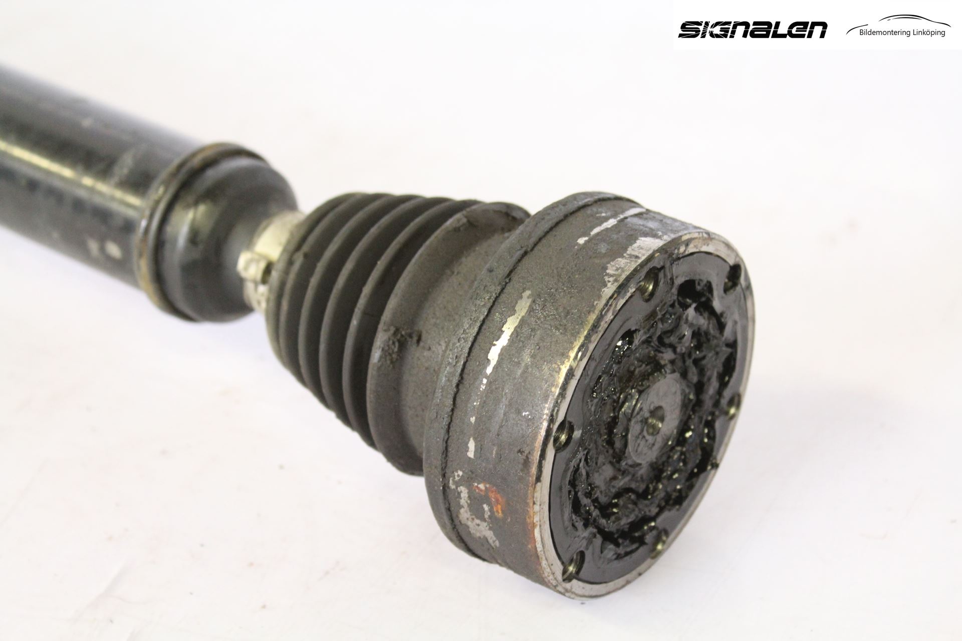 Volkswagen VW GOLF V 04-09 Drivaxel Fram Höger