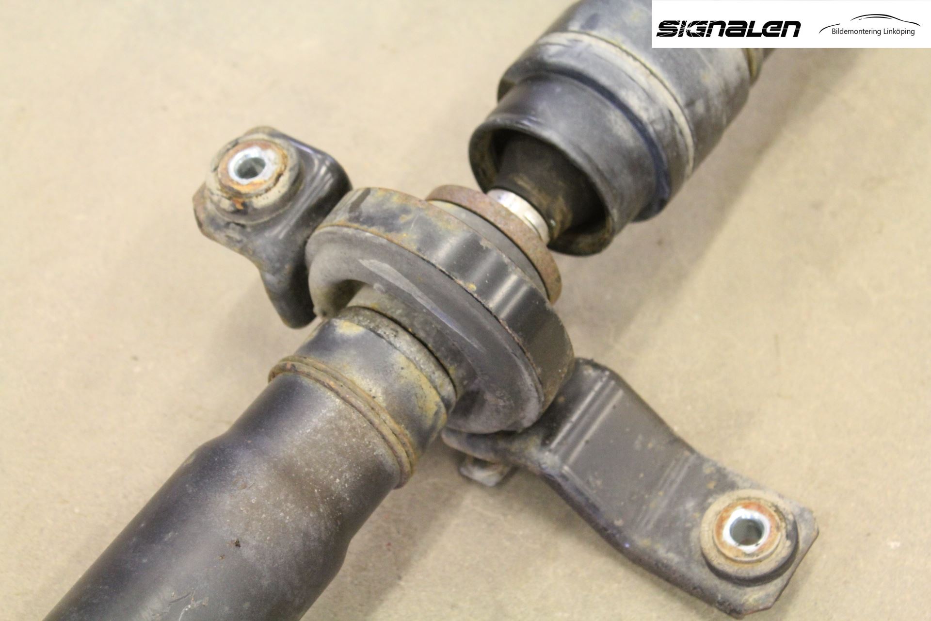 Mitsubishi OUTLANDER 07-12 Mellanaxel Komp