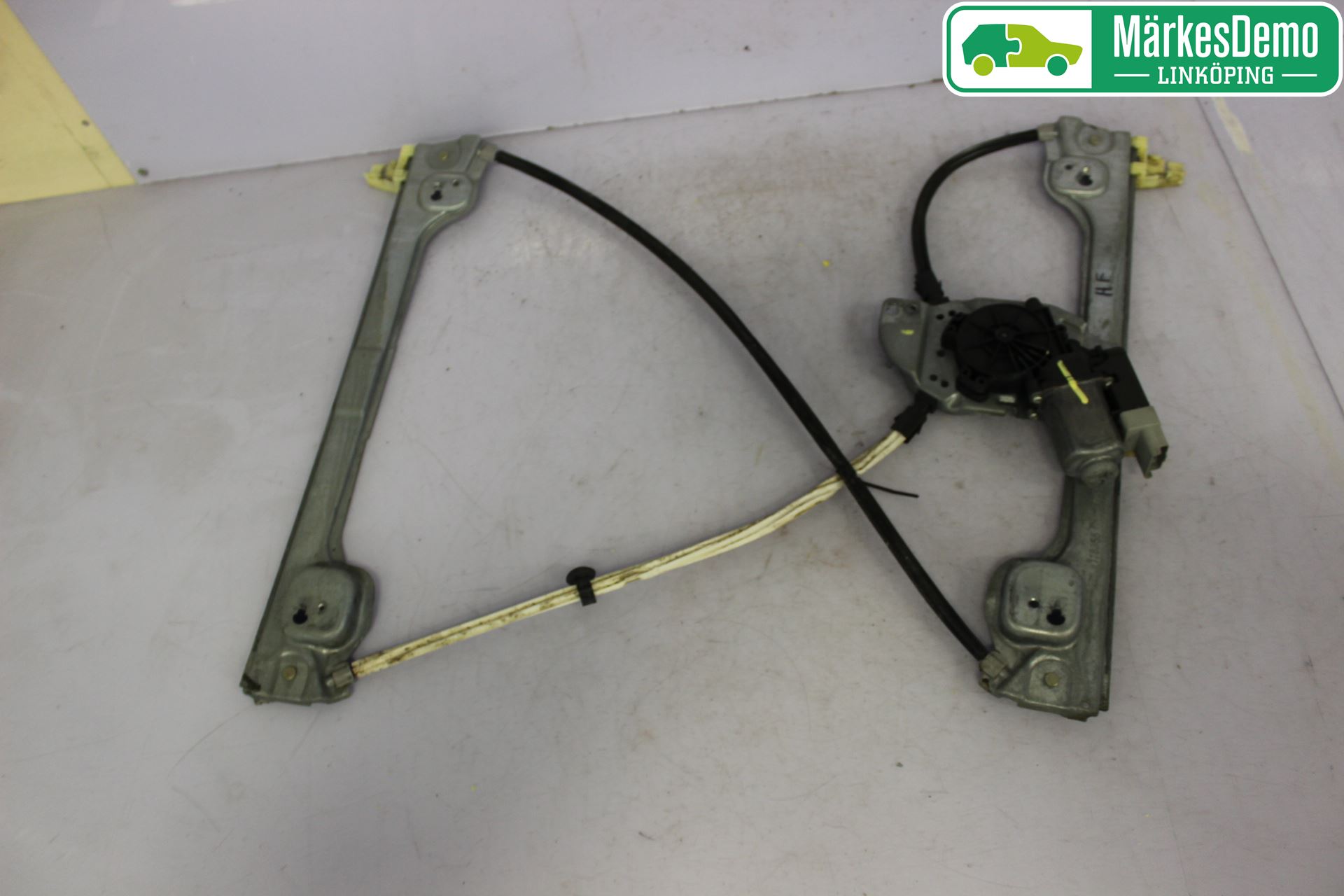 Peugeot 1007 Fönsterhiss El Kompl