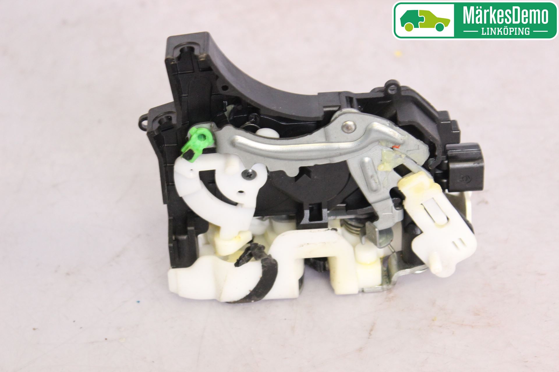 Mitsubishi OUTLANDER 07-12 Låskista-Dörrlås