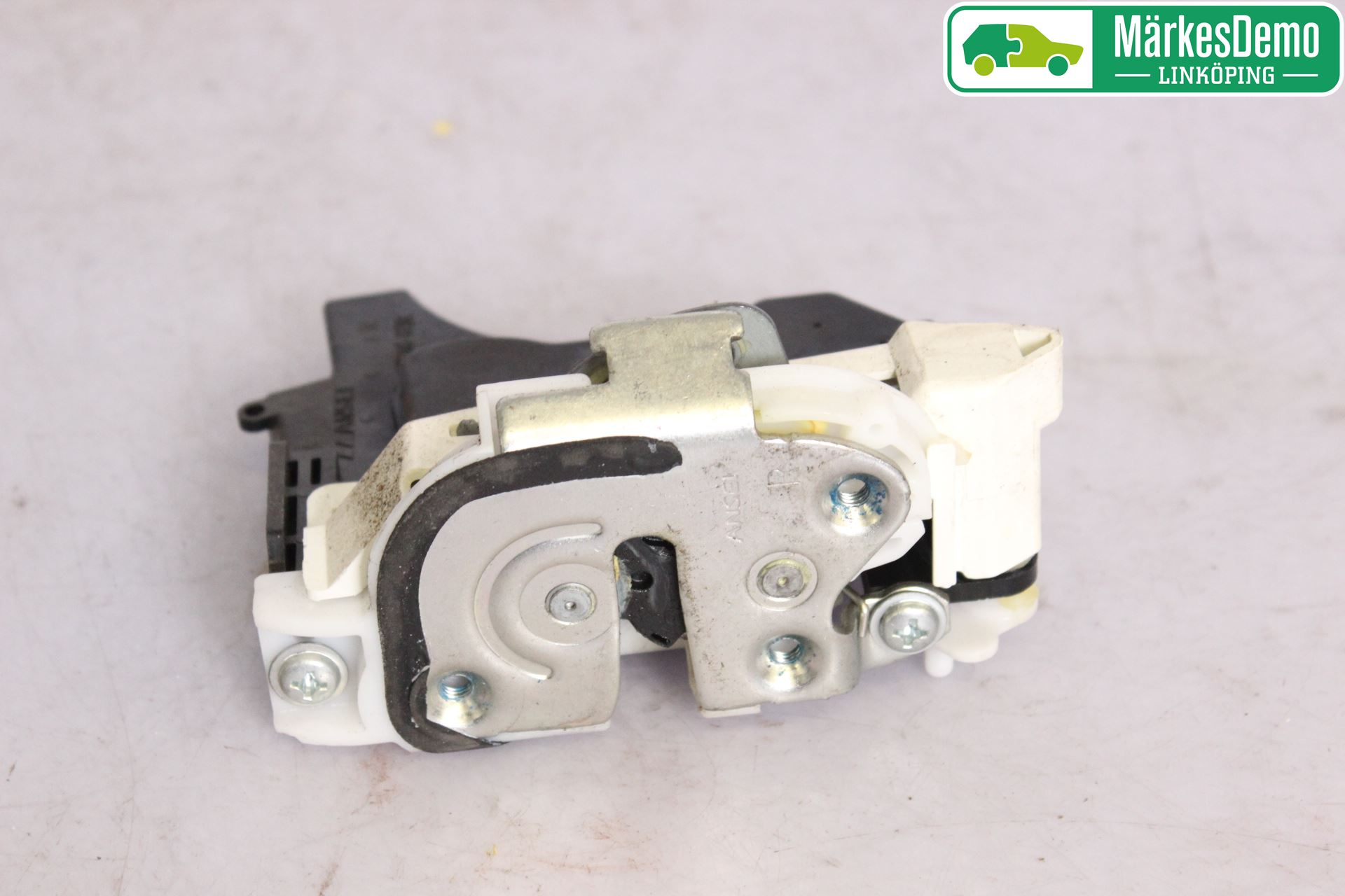 Mitsubishi OUTLANDER 07-12 Låskista-Dörrlås