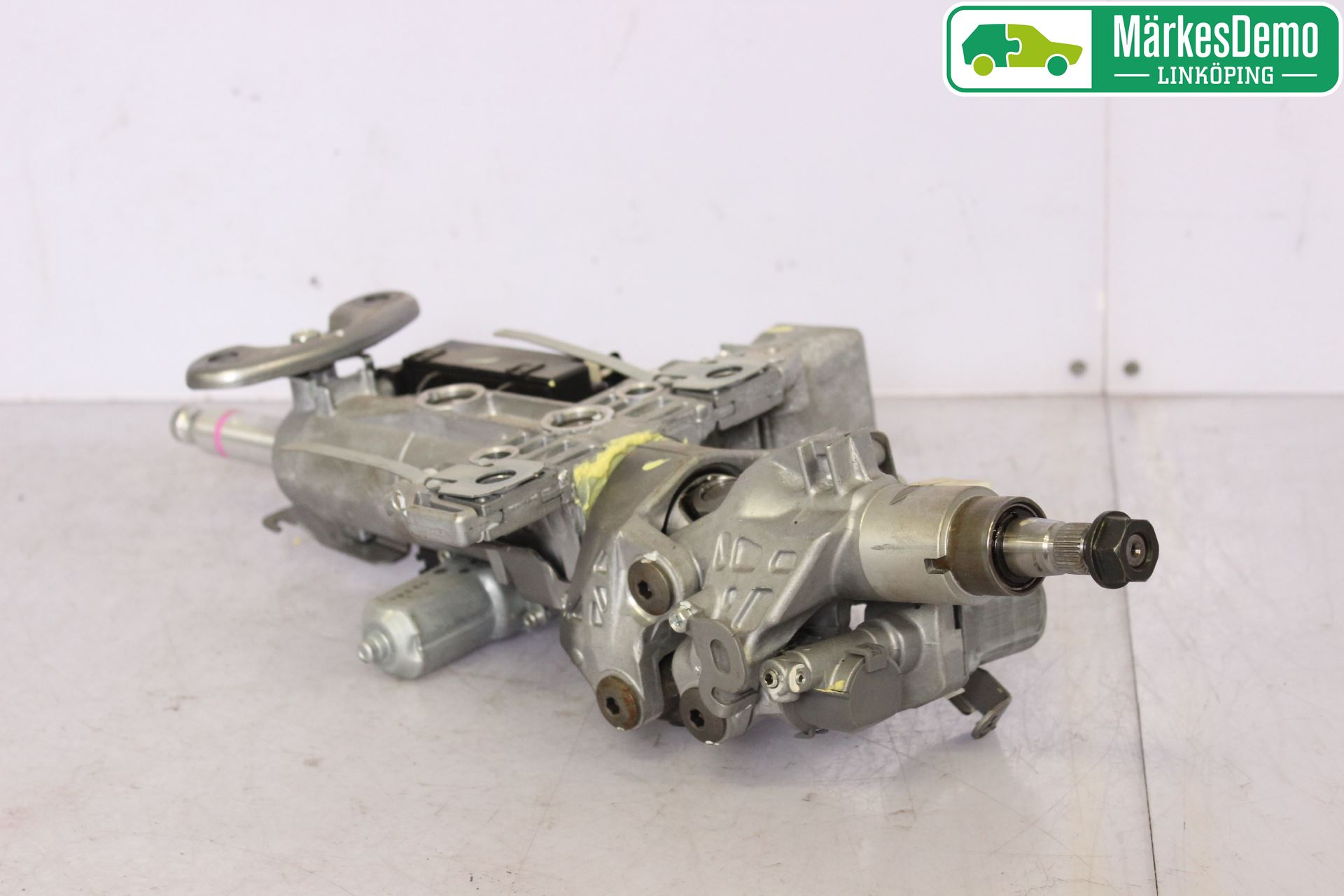 Lexus IS 220d/250/350 06-13 Rattaxelagg Justerbart