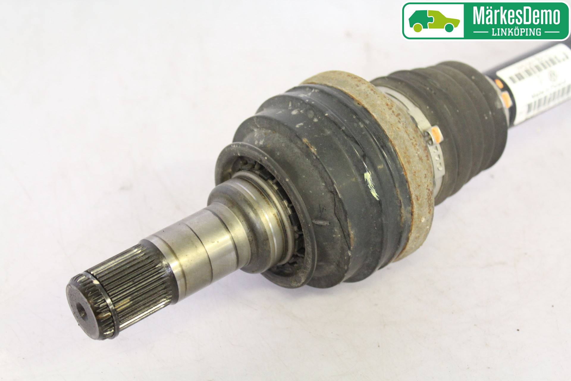 Volkswagen VW TOUAREG 7P 11-18 Drivaxel Bak Vänster