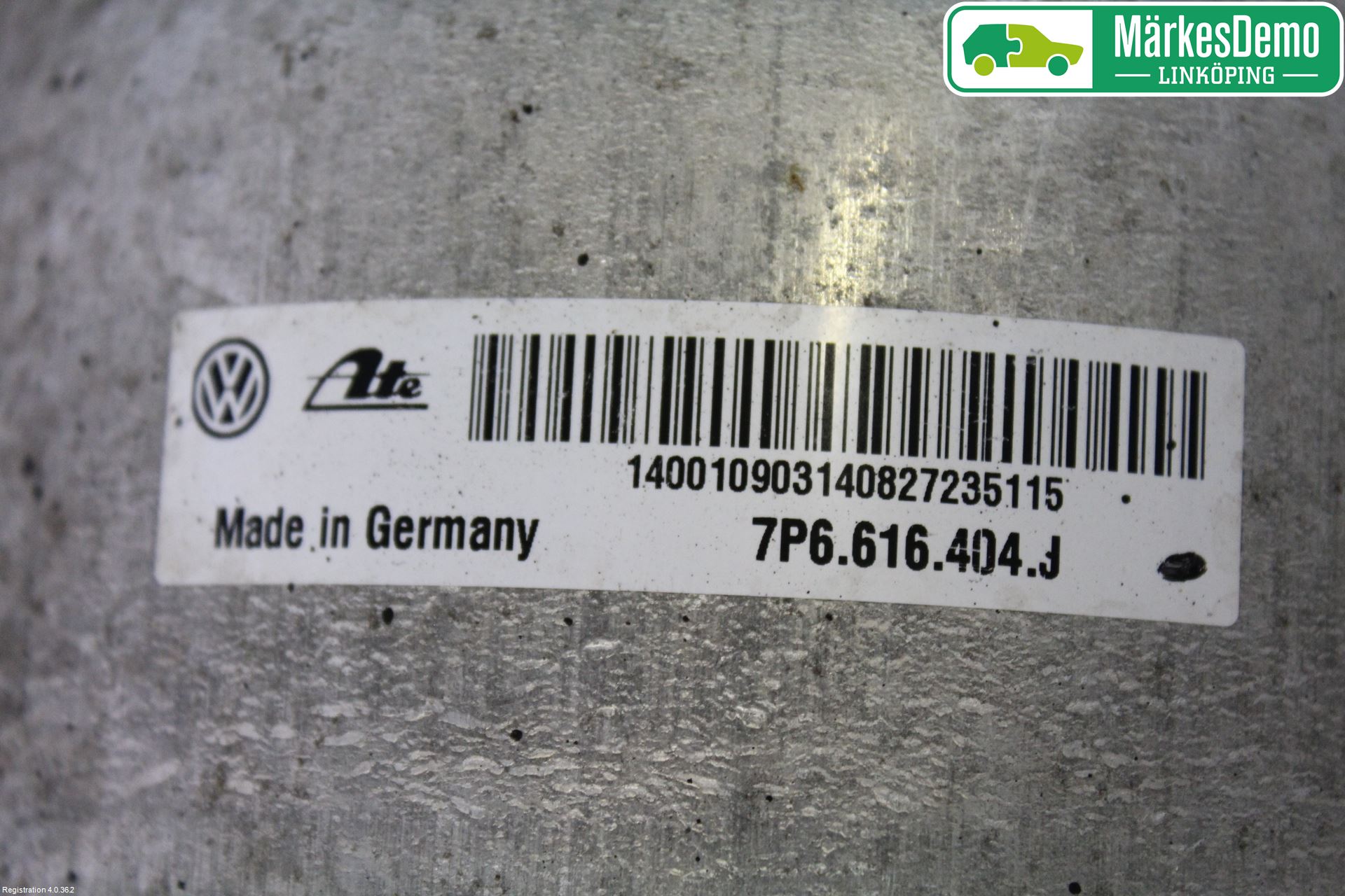 Volkswagen VW TOUAREG 7P 11-18 Fjäderben Fram Höger