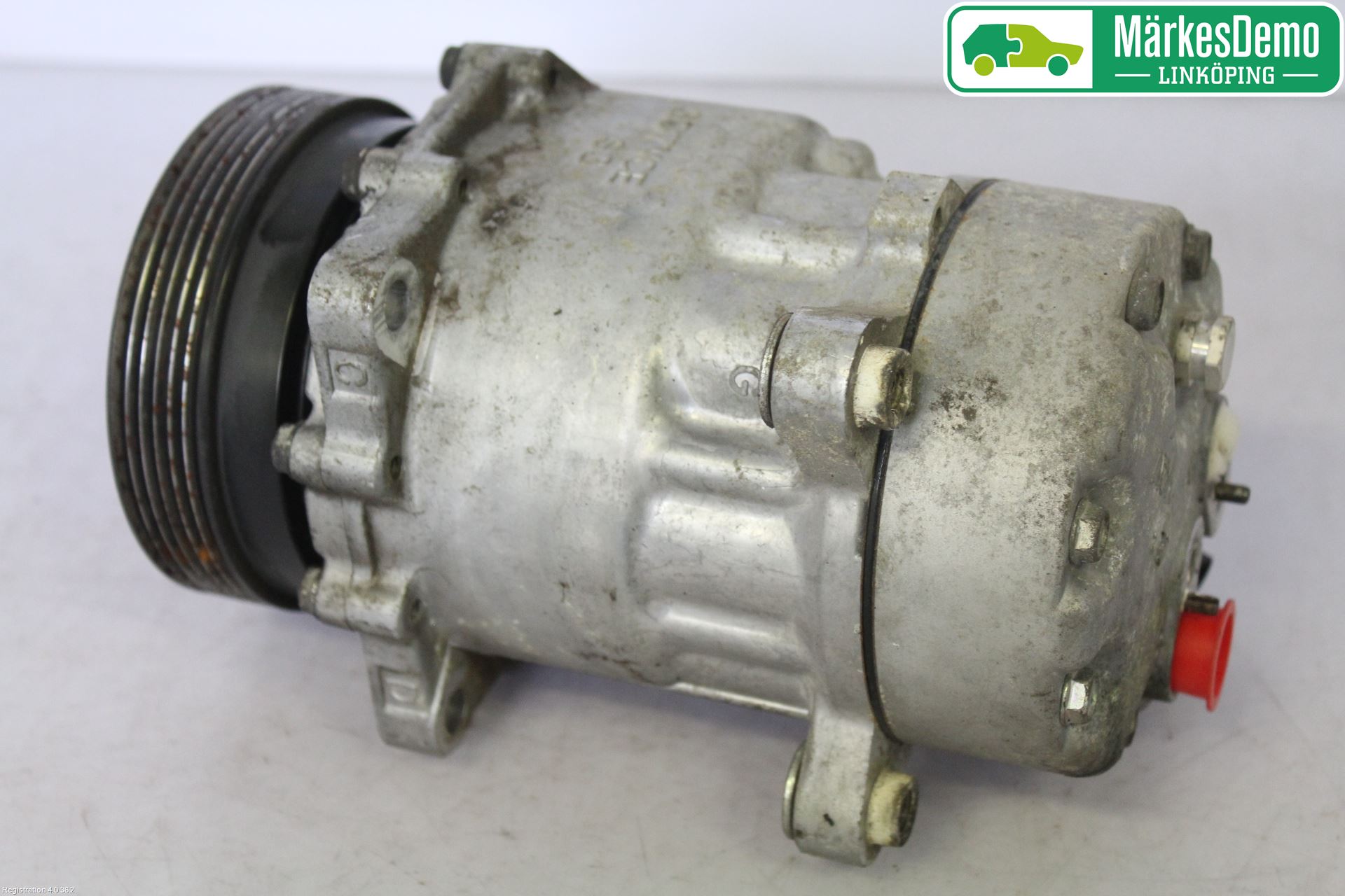 Volkswagen VW CADDY      04-10 Ac Kompressor