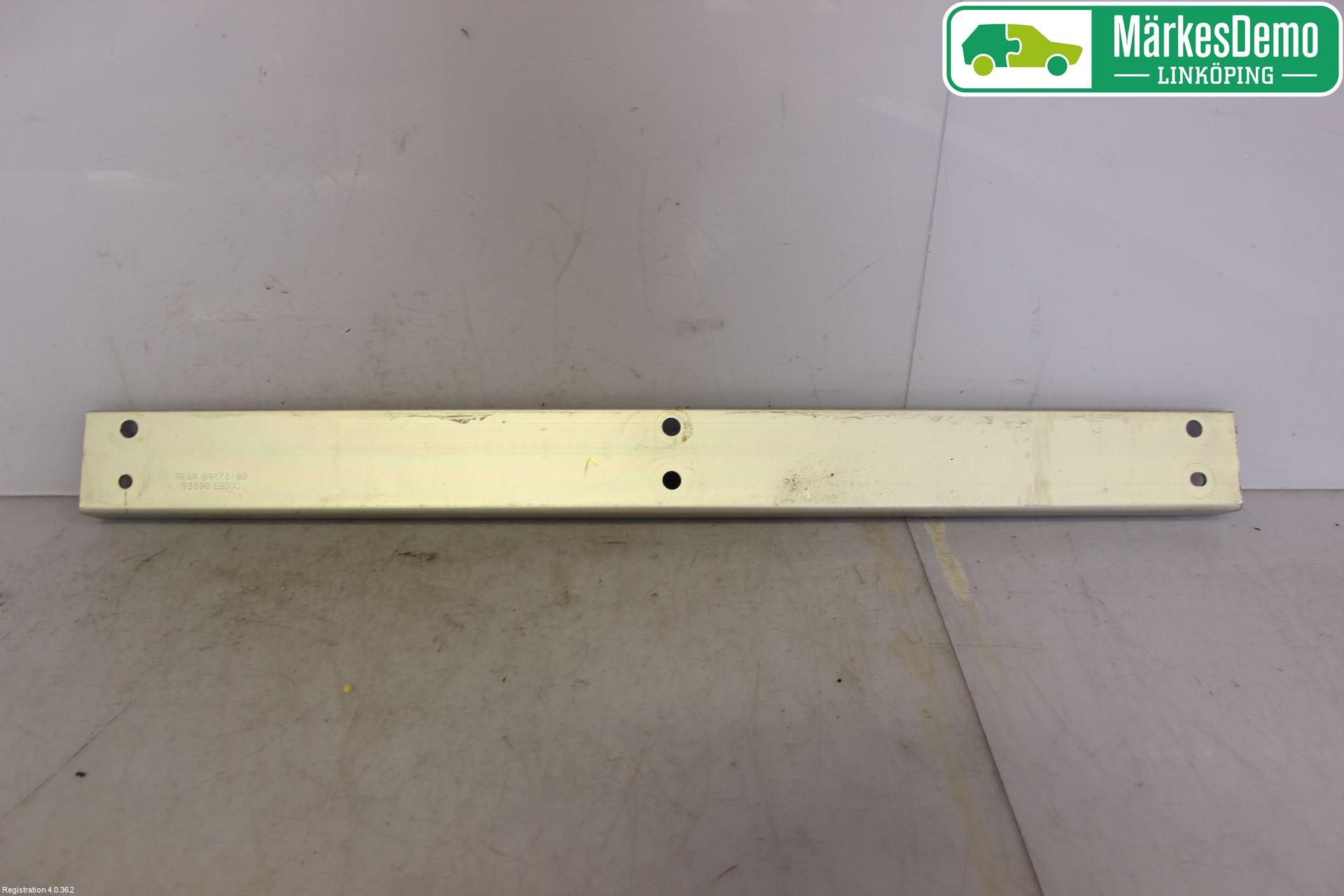 Nissan NAVARA 05-16 Lastförskjutningsskydd-Galler