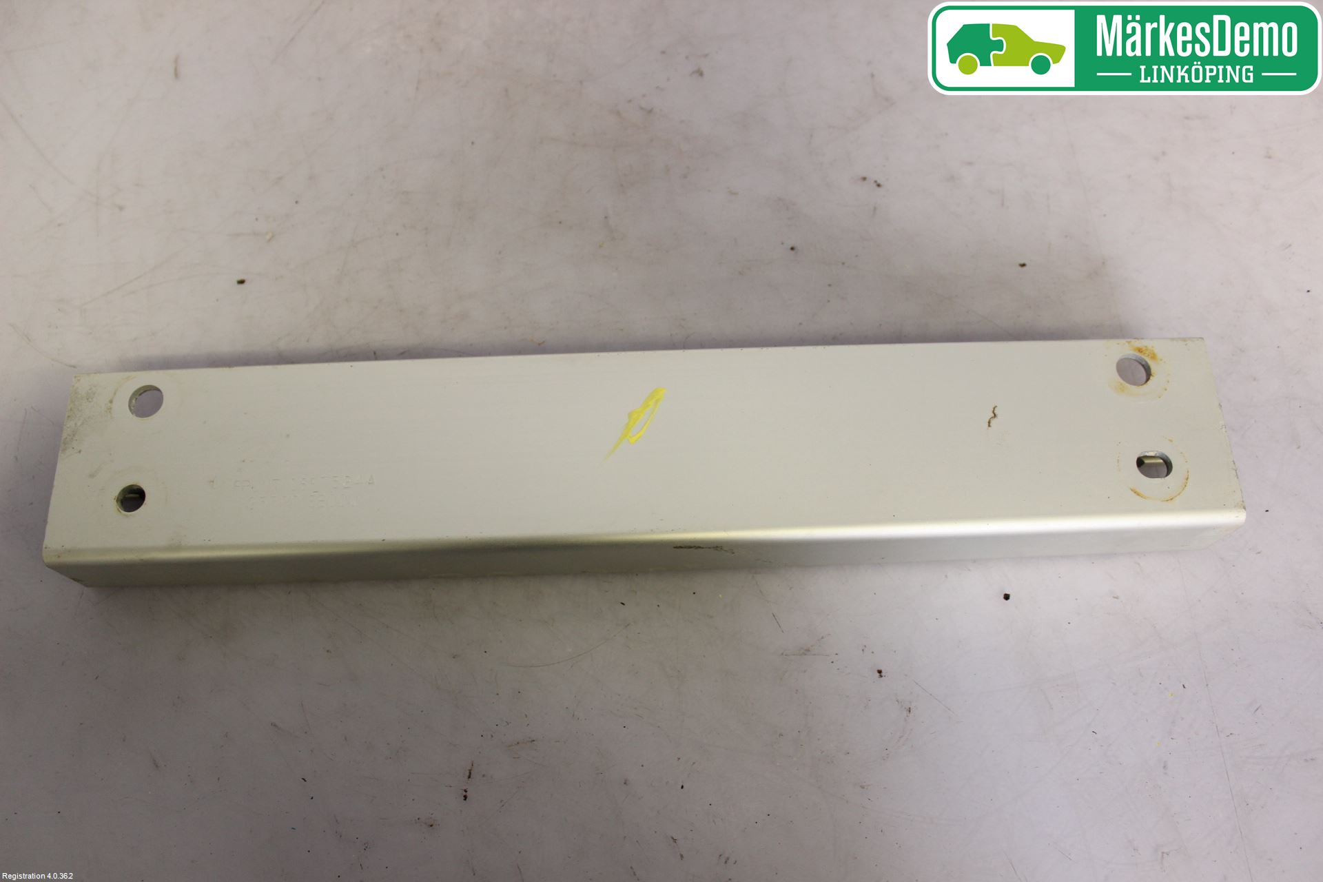 Nissan NAVARA 05-16 Lastförskjutningsskydd-Galler