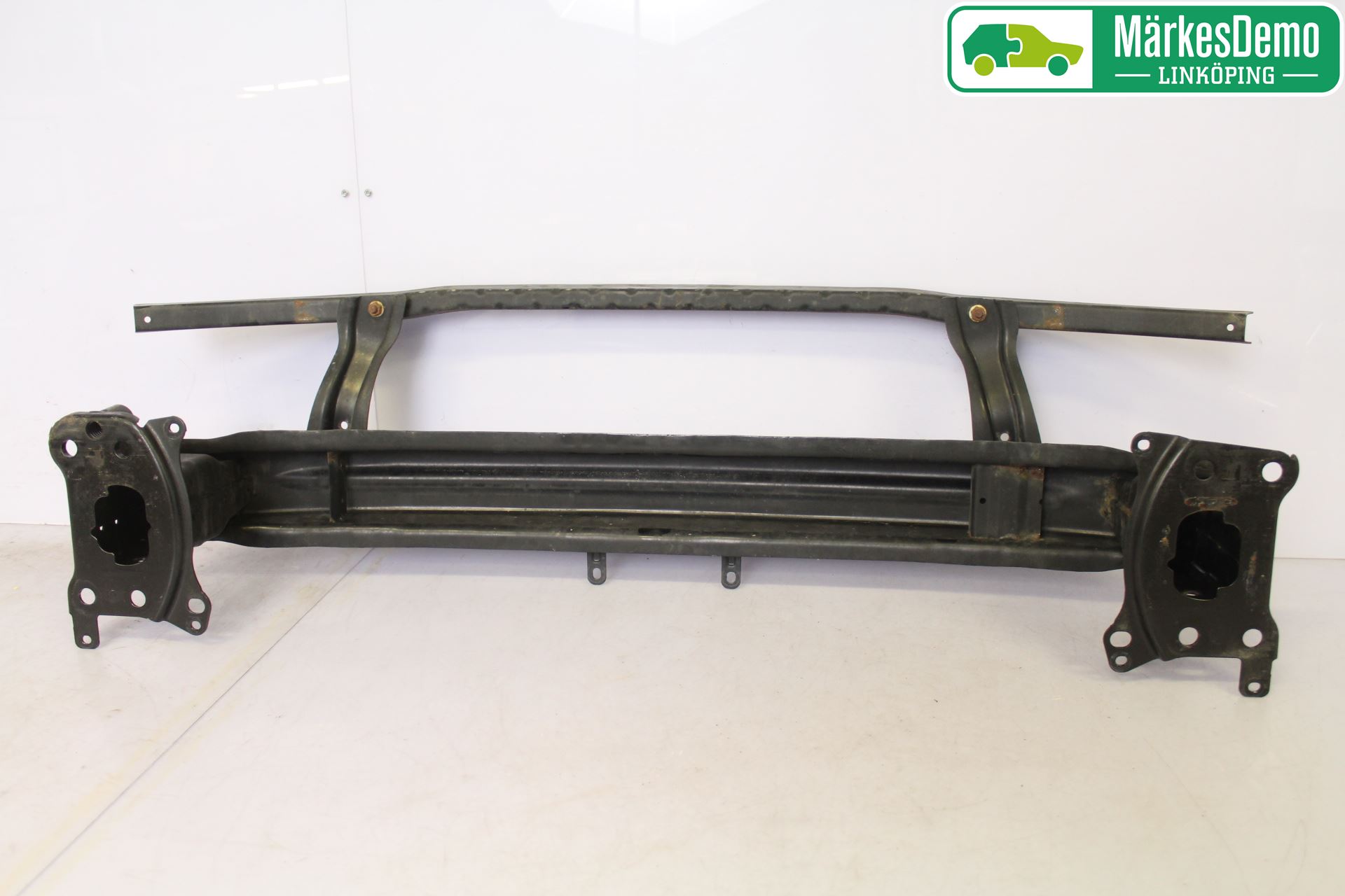 Volkswagen VW PASSAT 05-11 Stötfångarbalk Fram