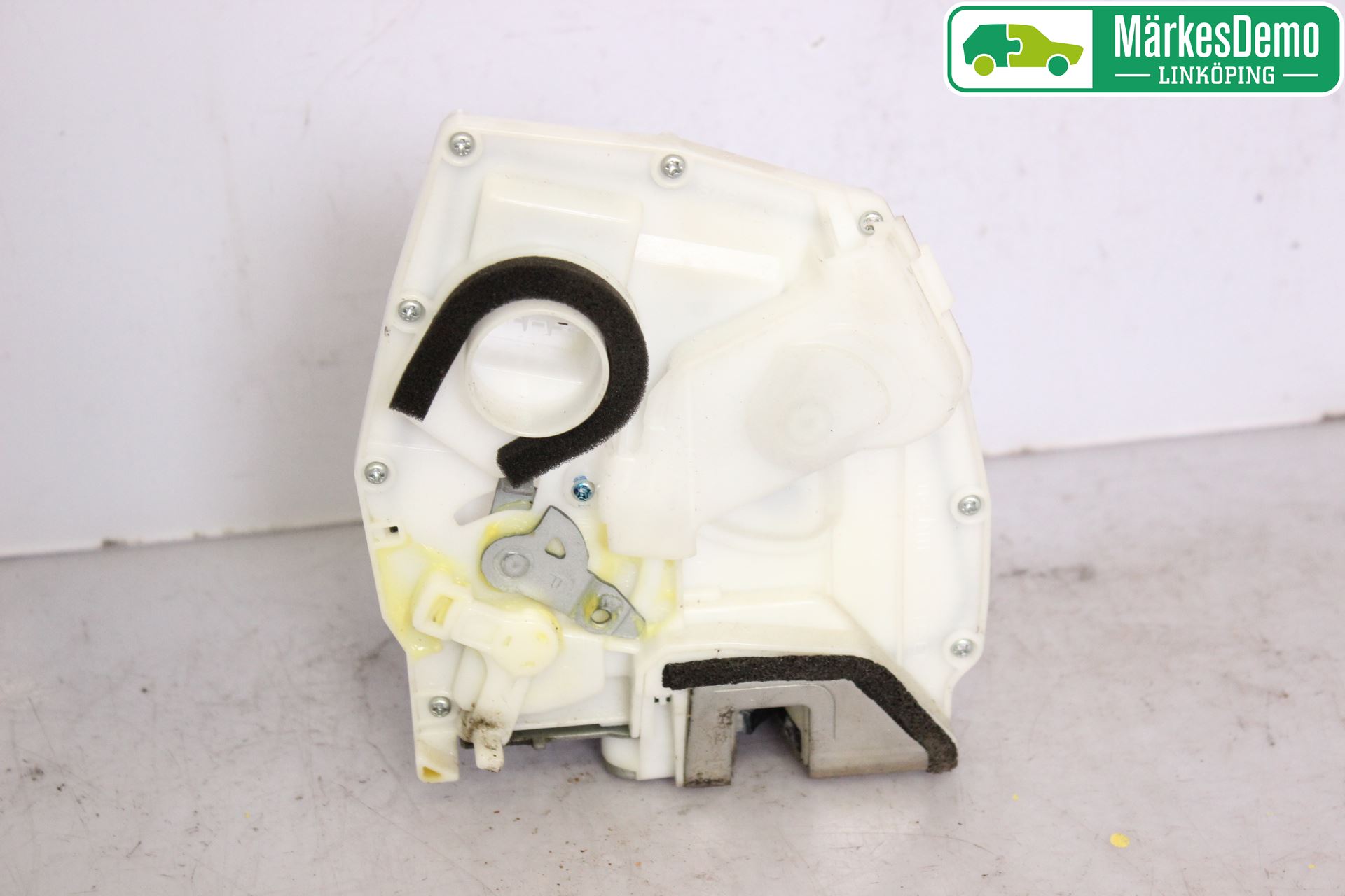 Suzuki SWIFT 05-10 Låskista-Dörrlås