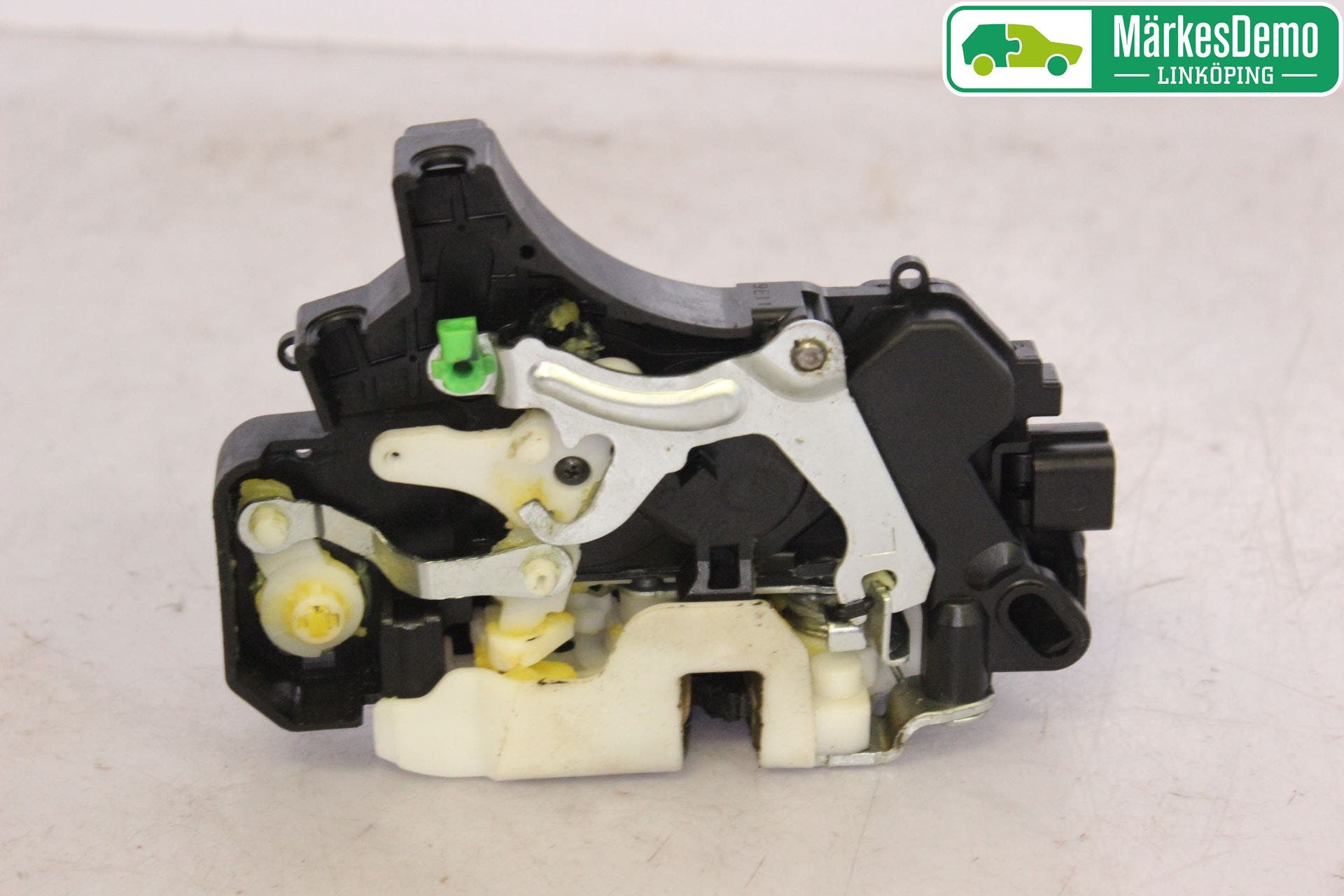 Mitsubishi COLT 09-13 Låskista-Dörrlås