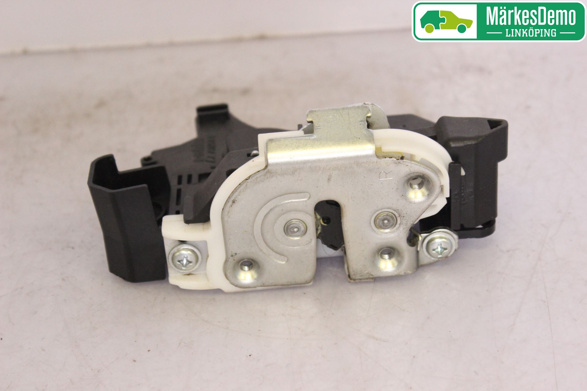 Mitsubishi COLT 09-13 Låskista-Dörrlås