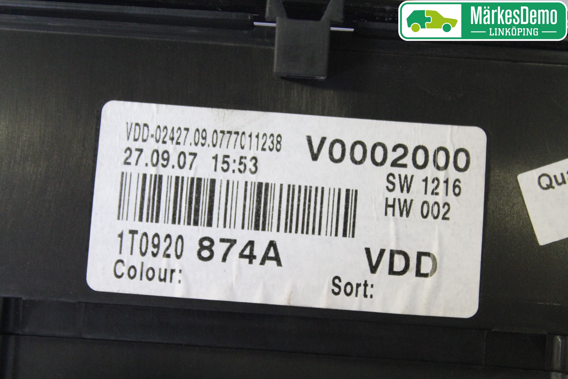 Volkswagen VW CADDY      04-10 Instrument Komb