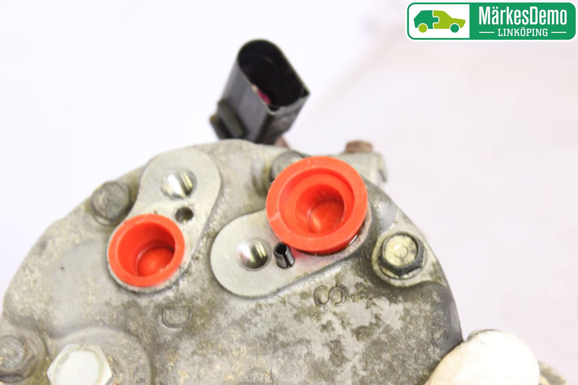 Volkswagen VW CADDY      04-10 Ac Kompressor