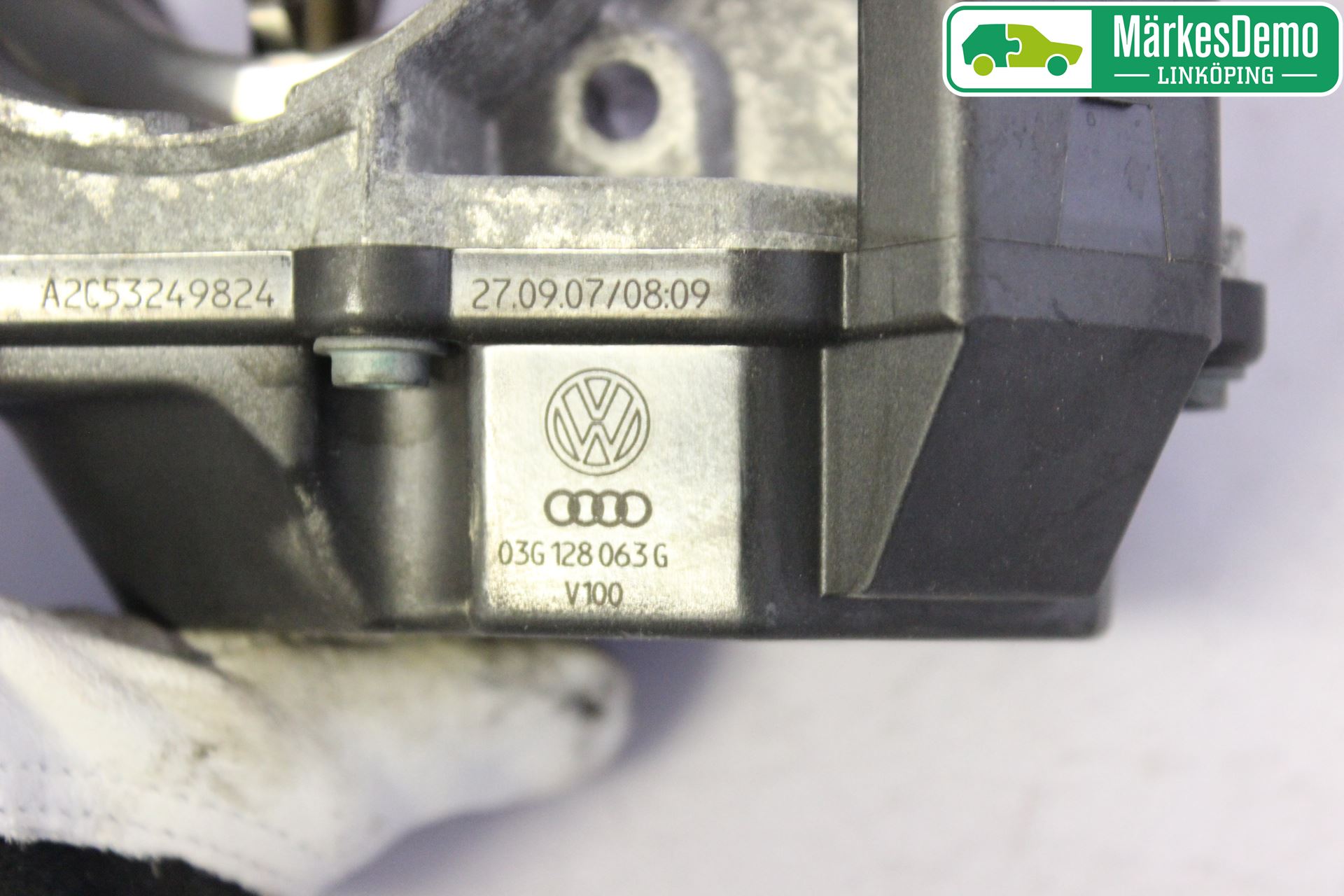 Volkswagen VW CADDY      04-10 Injspjällhus