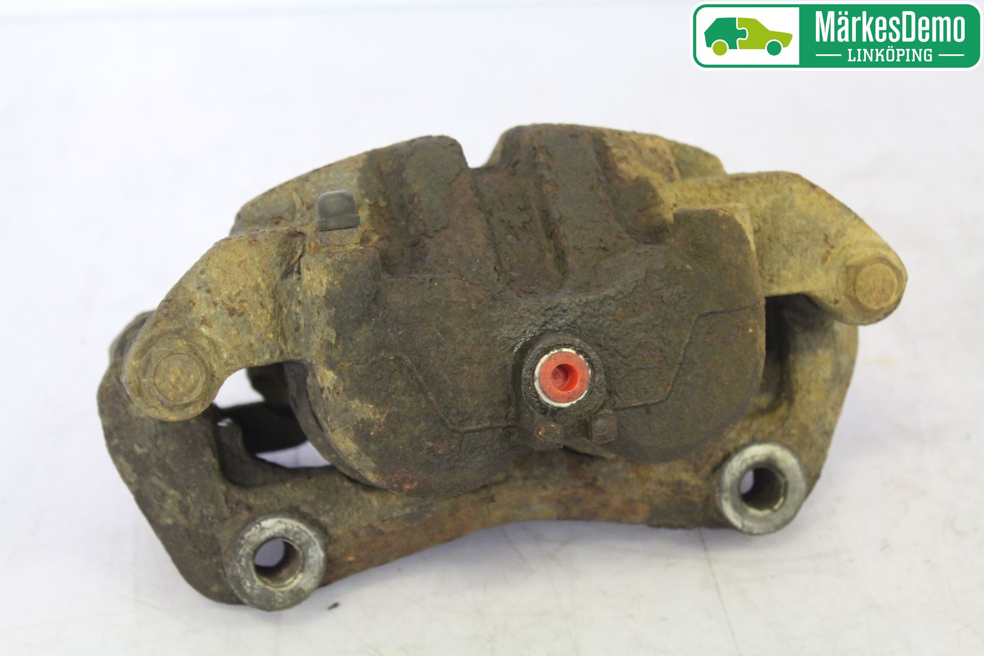 Nissan NAVARA 05-16 Bromsok Fram Höger