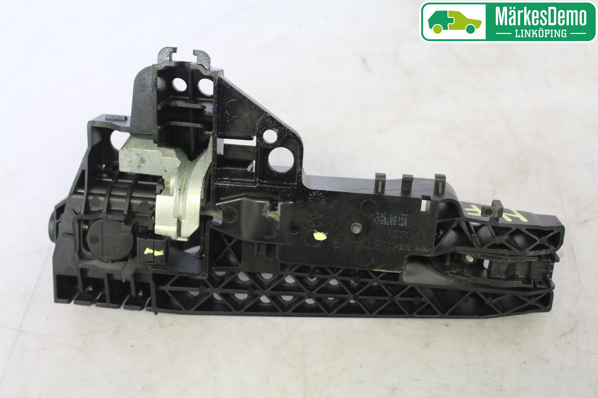 Audi Q5 09-16 Dörrhandtag Yttre Hö