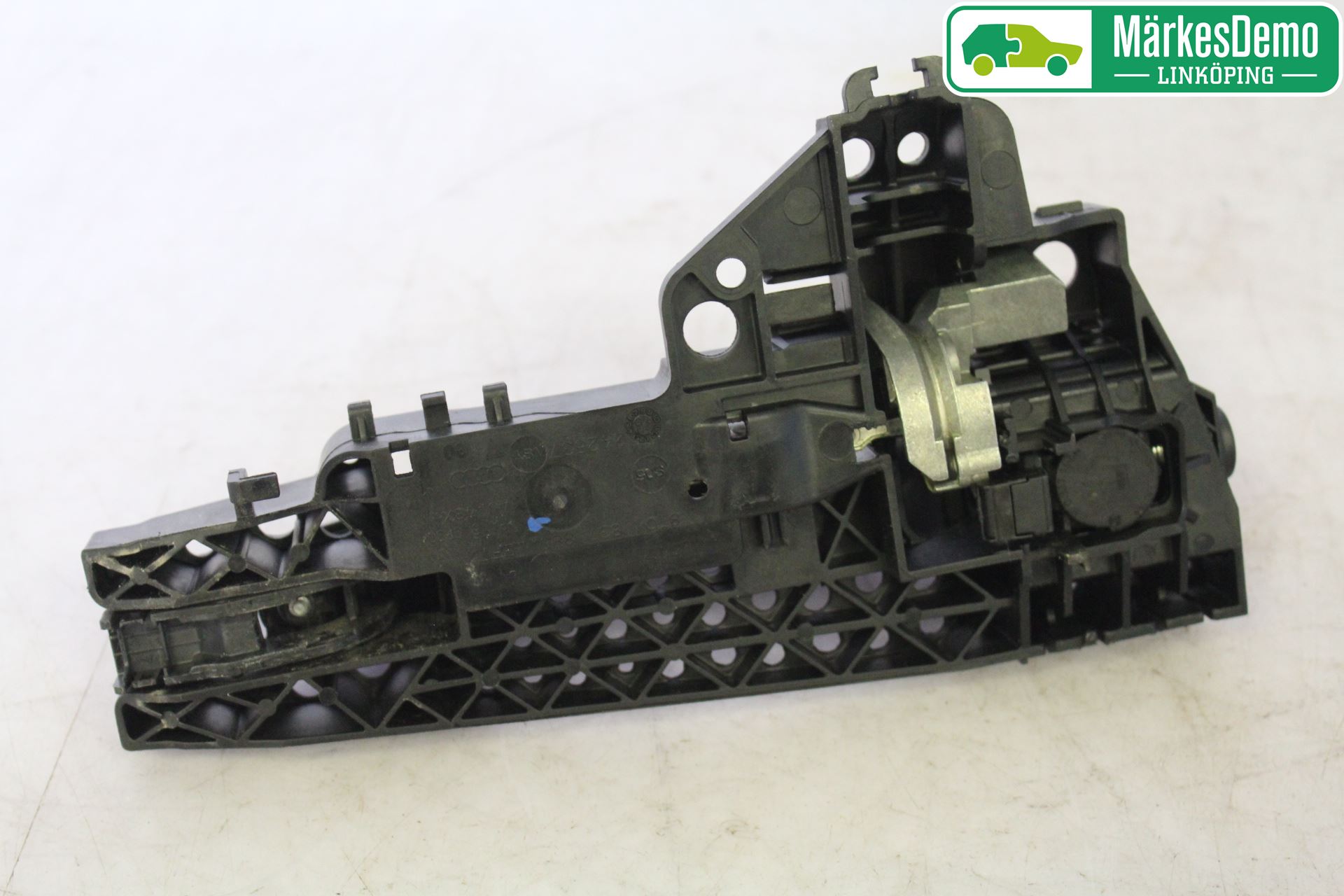 Audi Q5 09-16 Dörrhandtag Yttre Vä