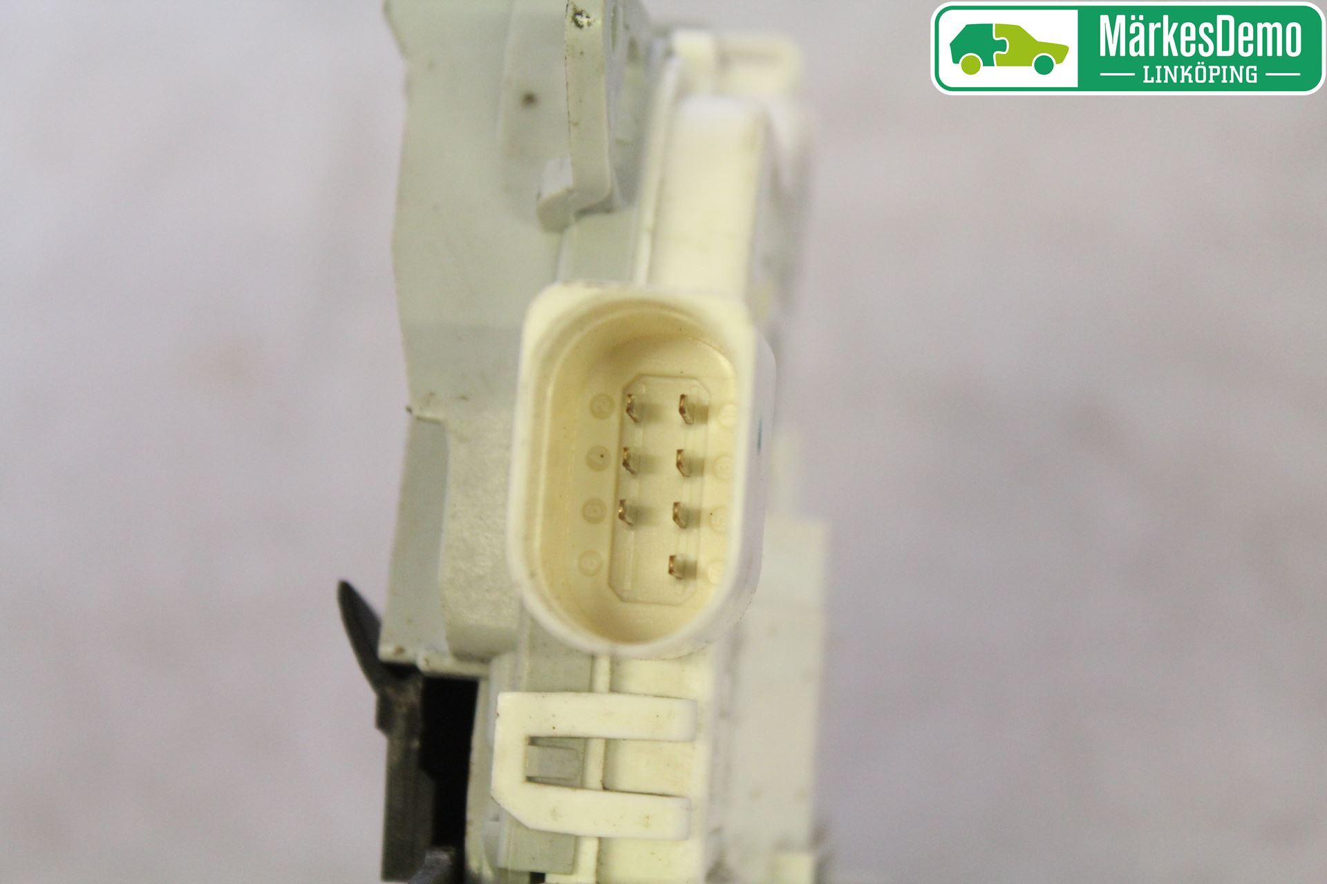 Audi Q5 09-16 Låskista-Dörrlås