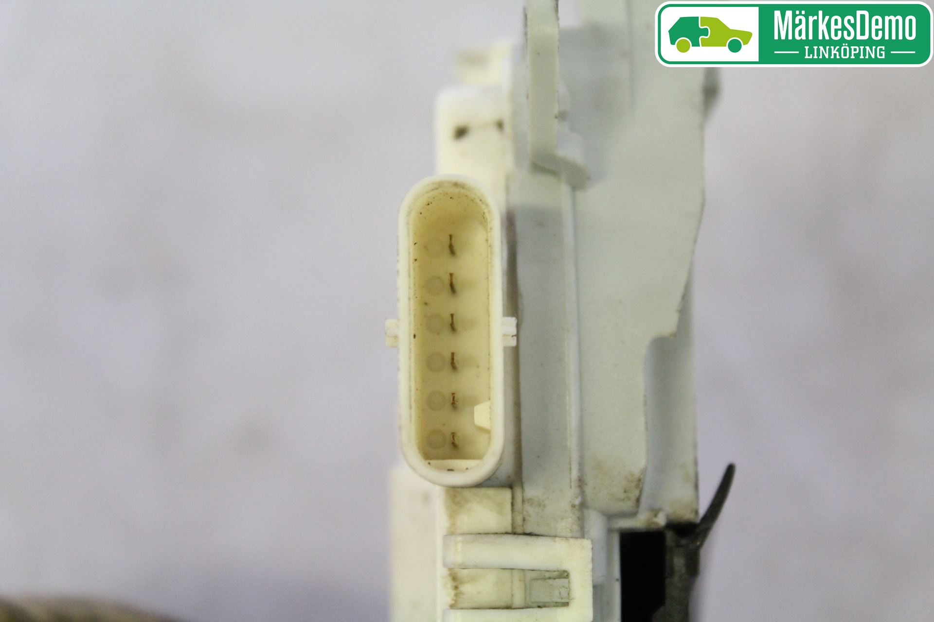 Audi Q5 09-16 Låskista-Dörrlås