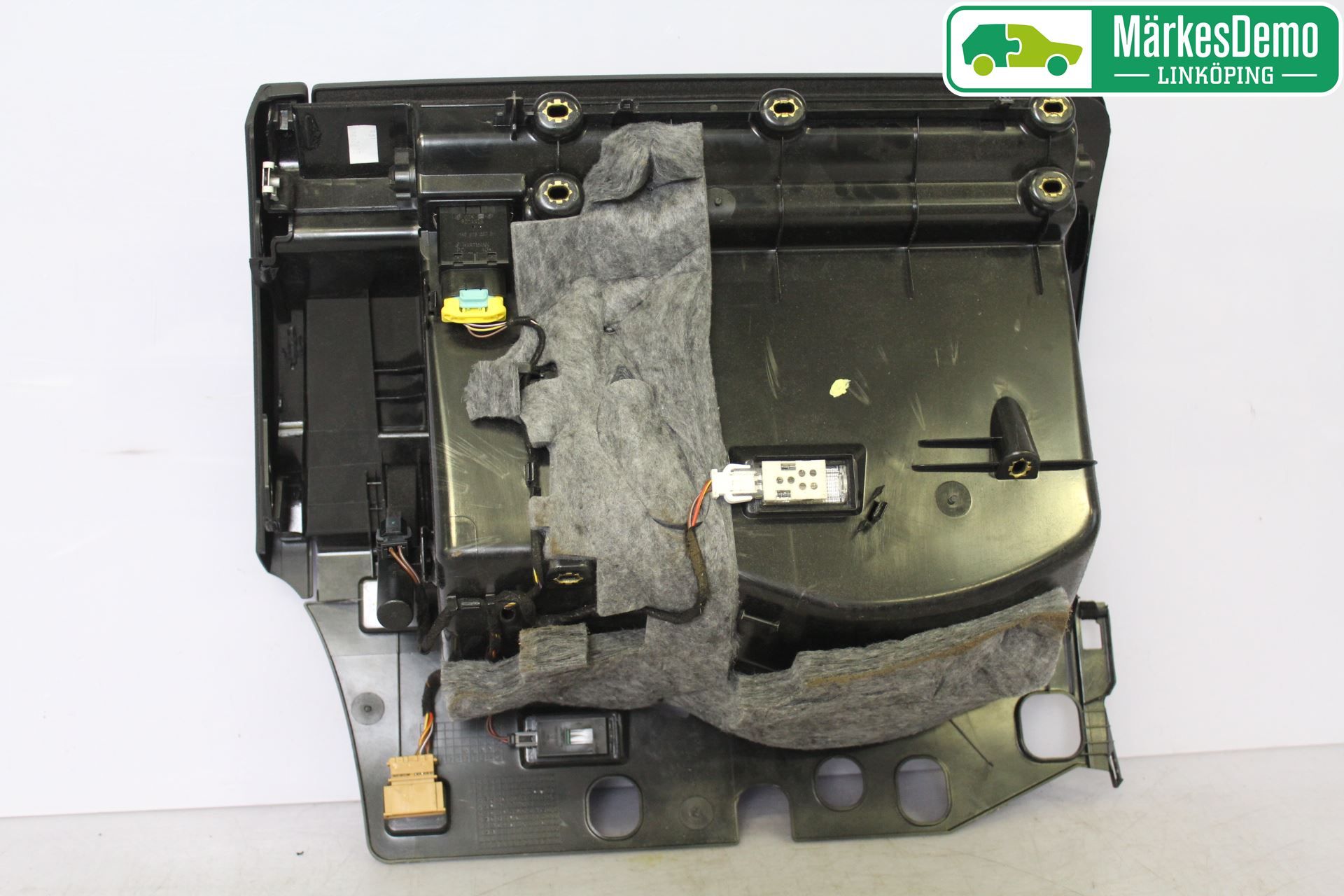 Audi Q5 09-16 Handskfack