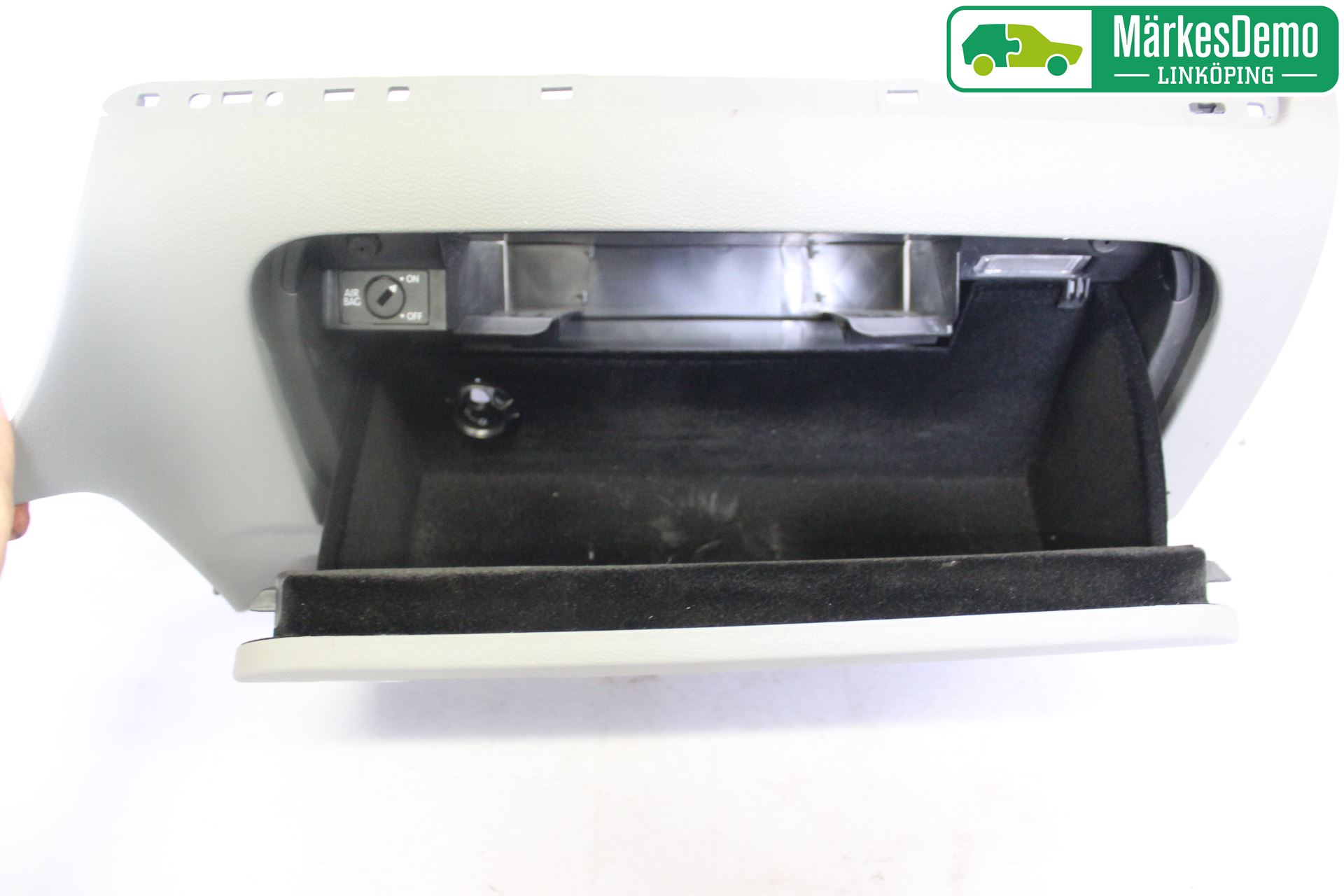 Volkswagen VW GOLF V 04-09 Handskfack