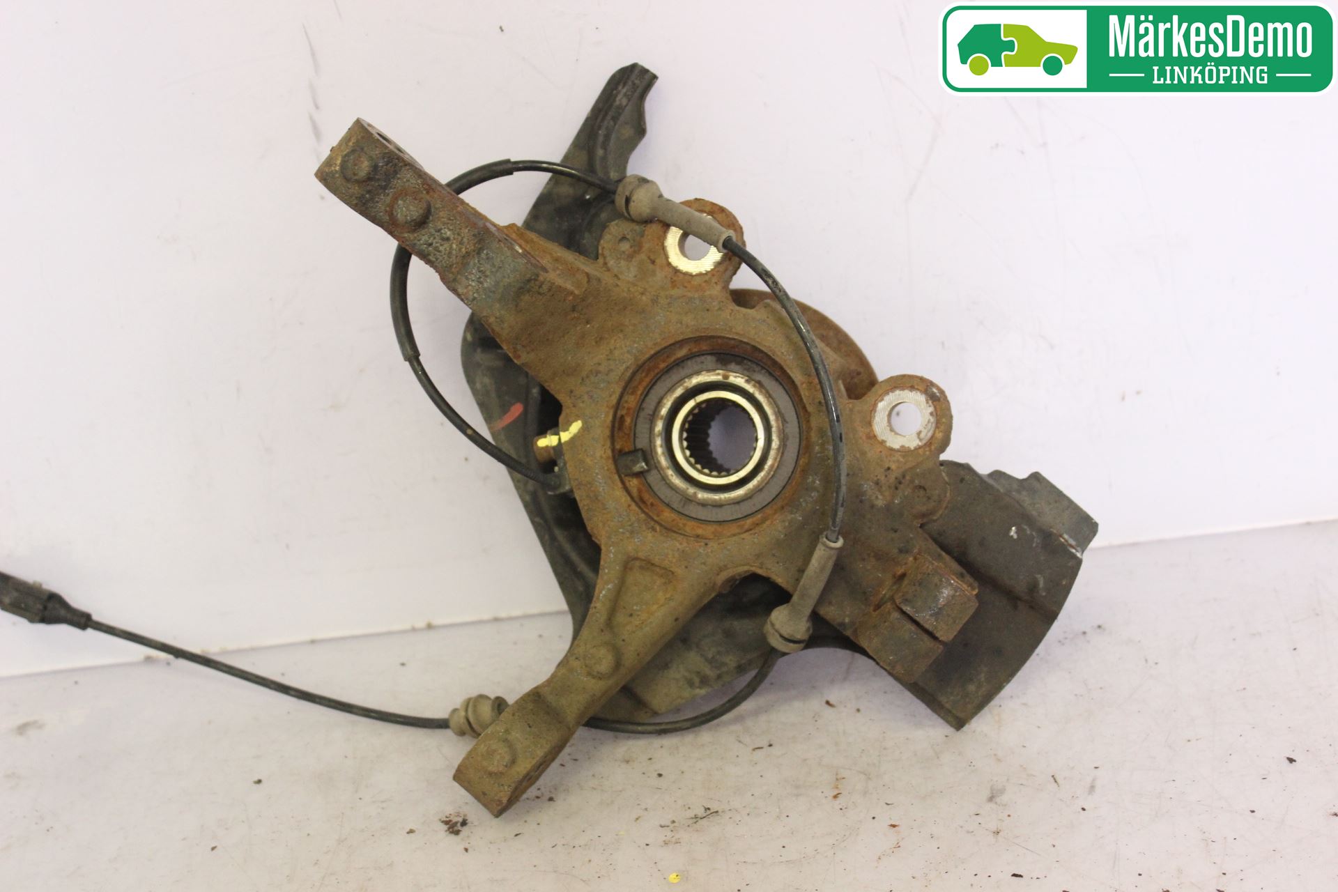 Opel COMBO D 12-18 Styrspindel Lagerhus Vä