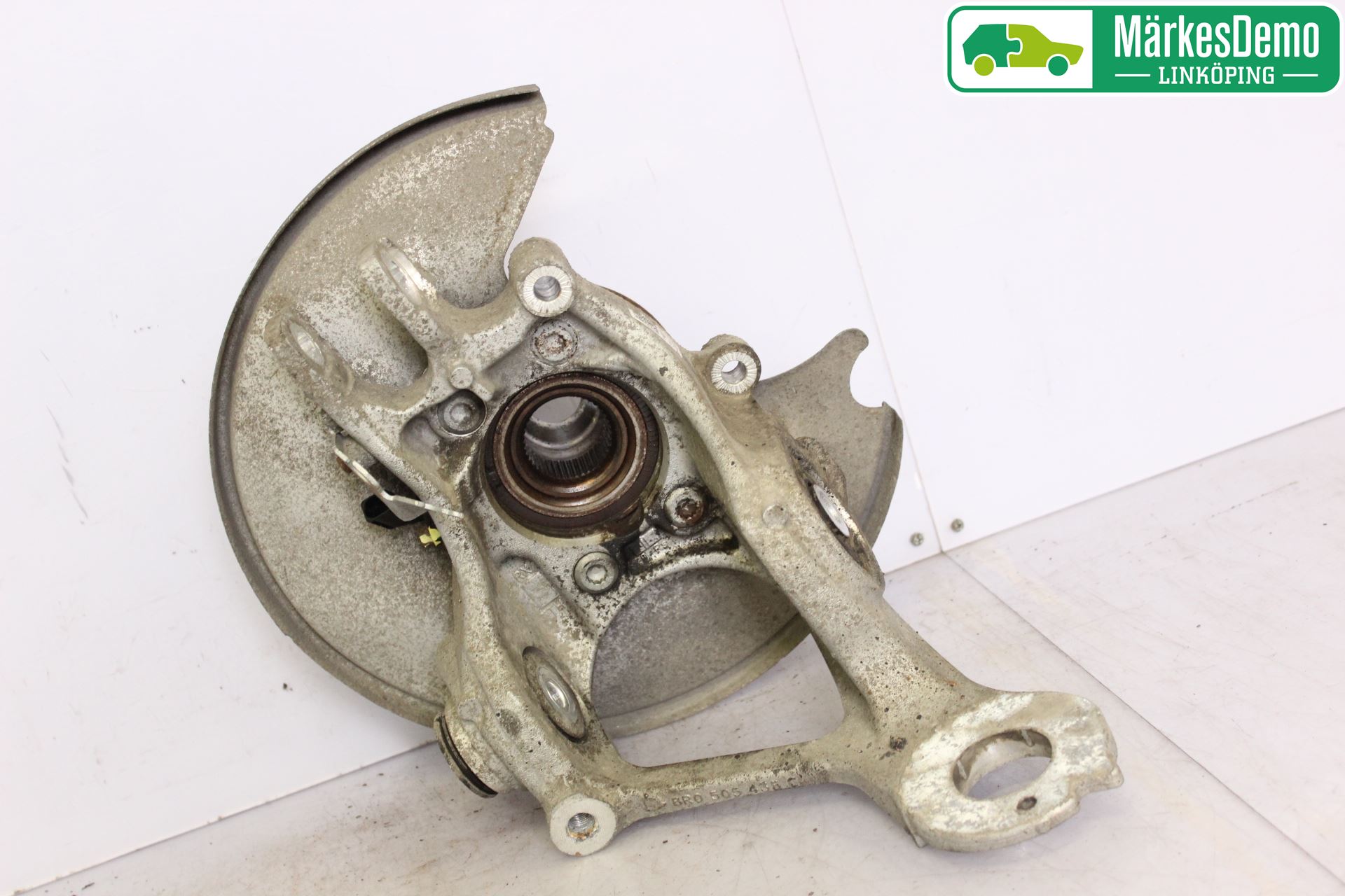 Audi Q5 09-16 Hjullagerhus-Spindel Vä B