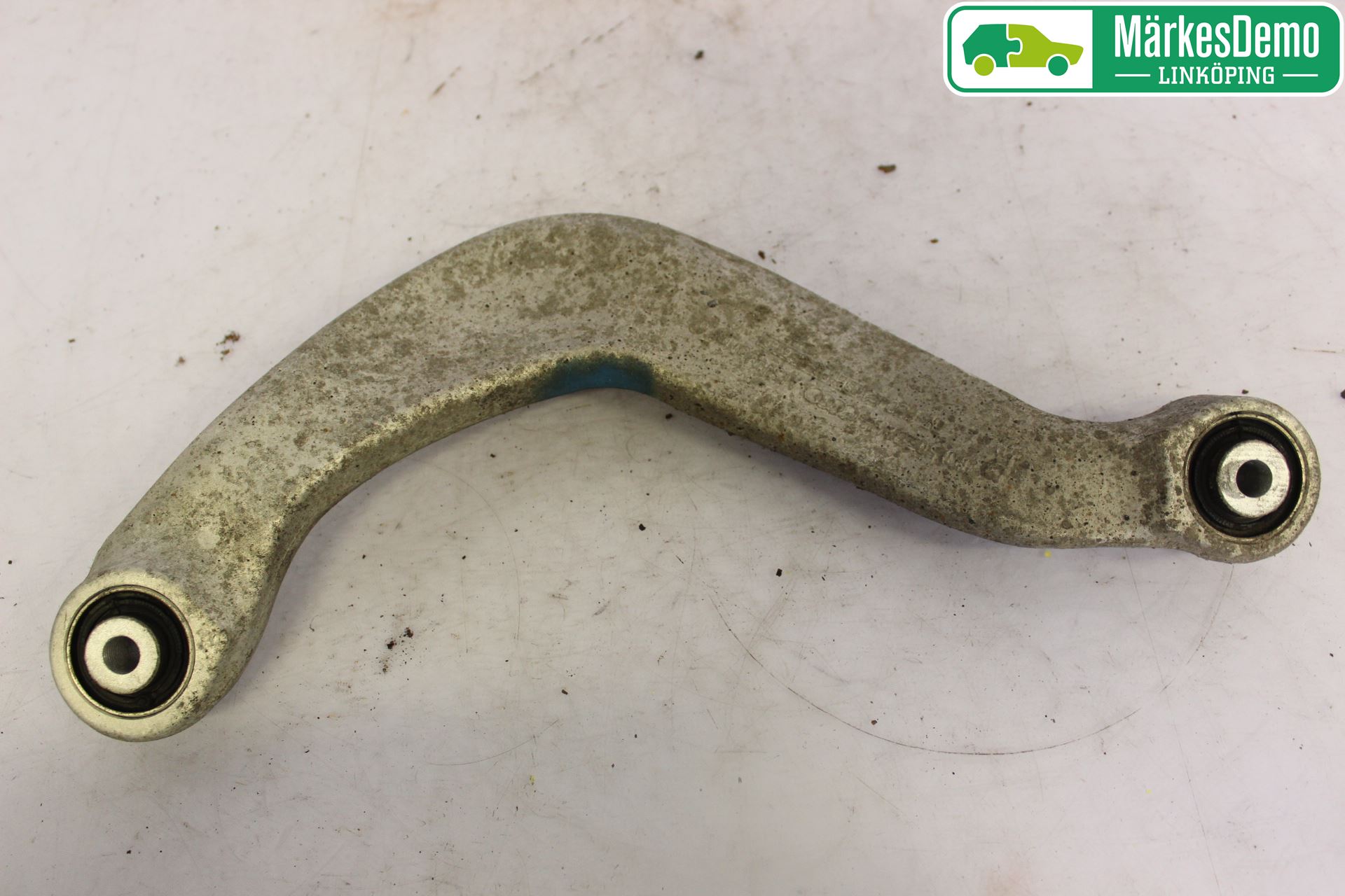 Audi Q5 09-16 Bärarm Bak Övre Höger