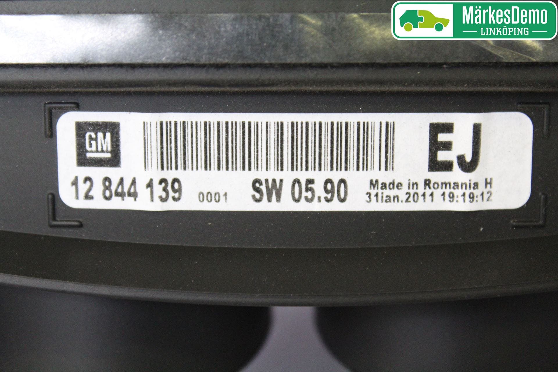 Opel INSIGNIA 09-16 Instrument Komb