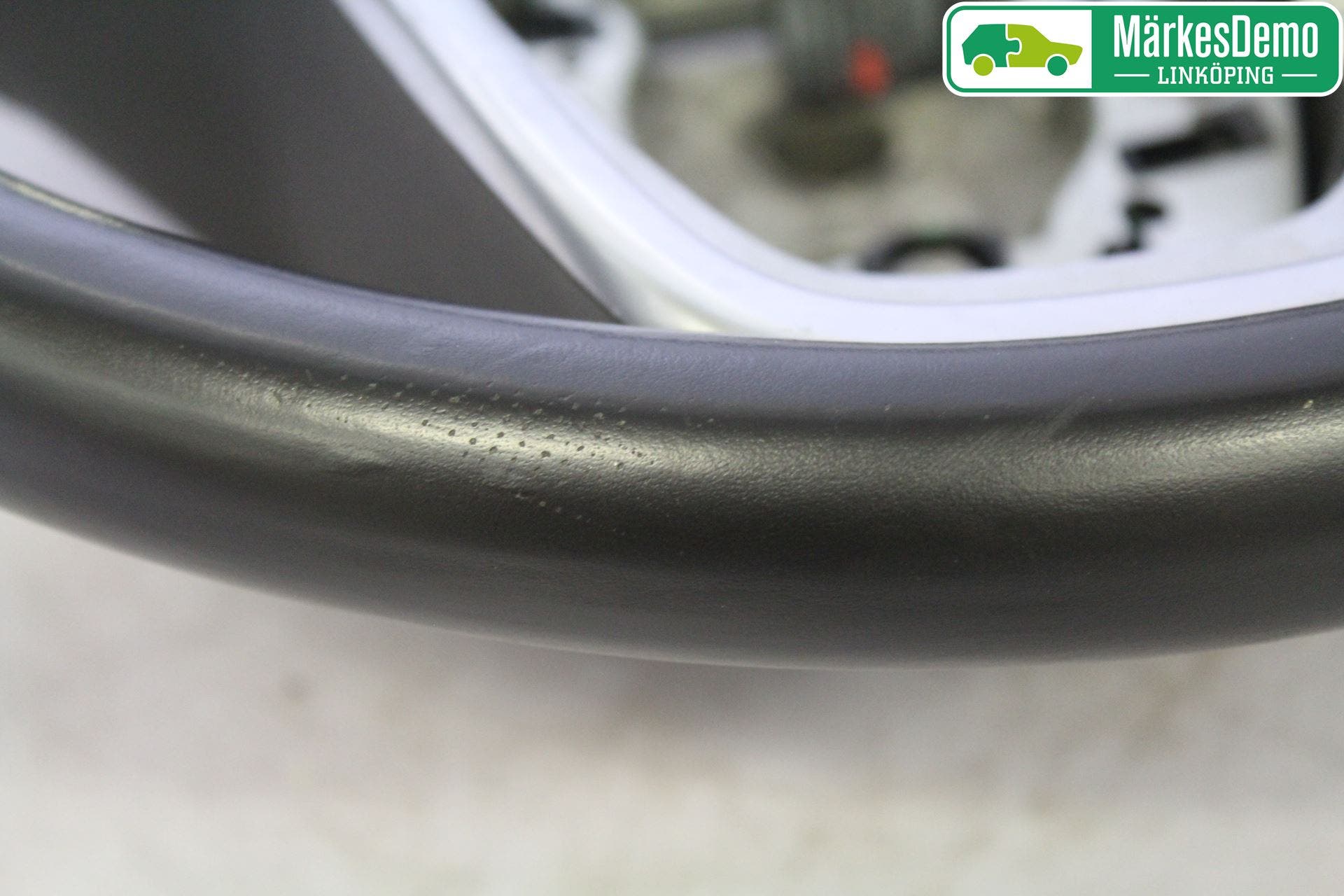 Opel INSIGNIA 09-16 Ratt