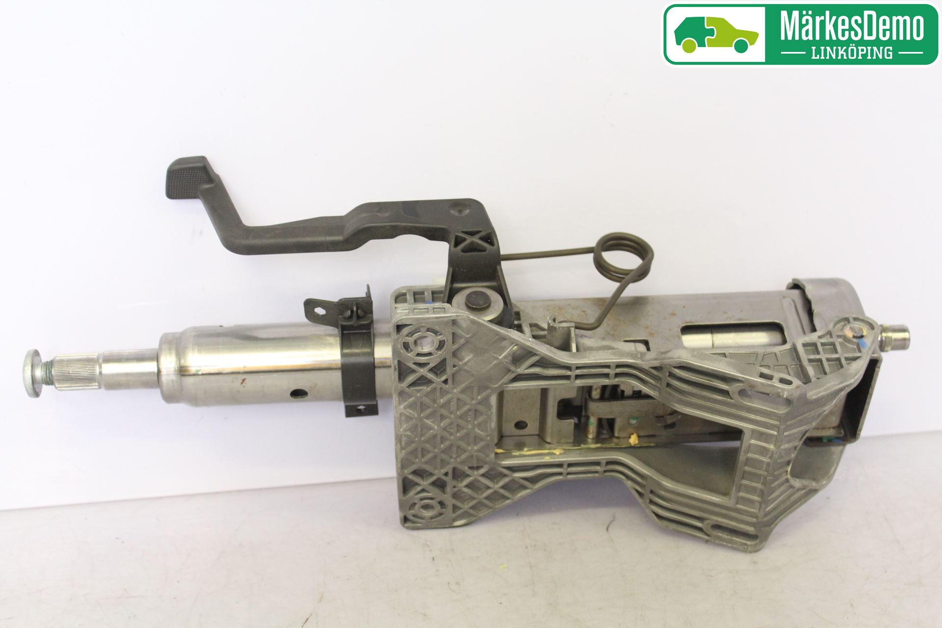 Opel INSIGNIA 09-16 Rattaxelagg Justerbart