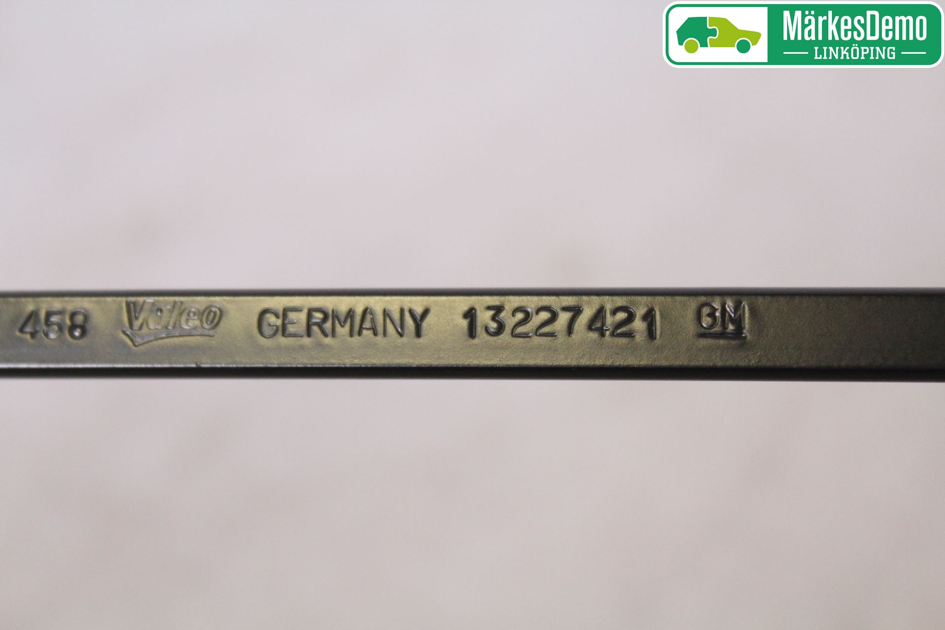 Opel INSIGNIA 09-16 Torkararm-Bakruta