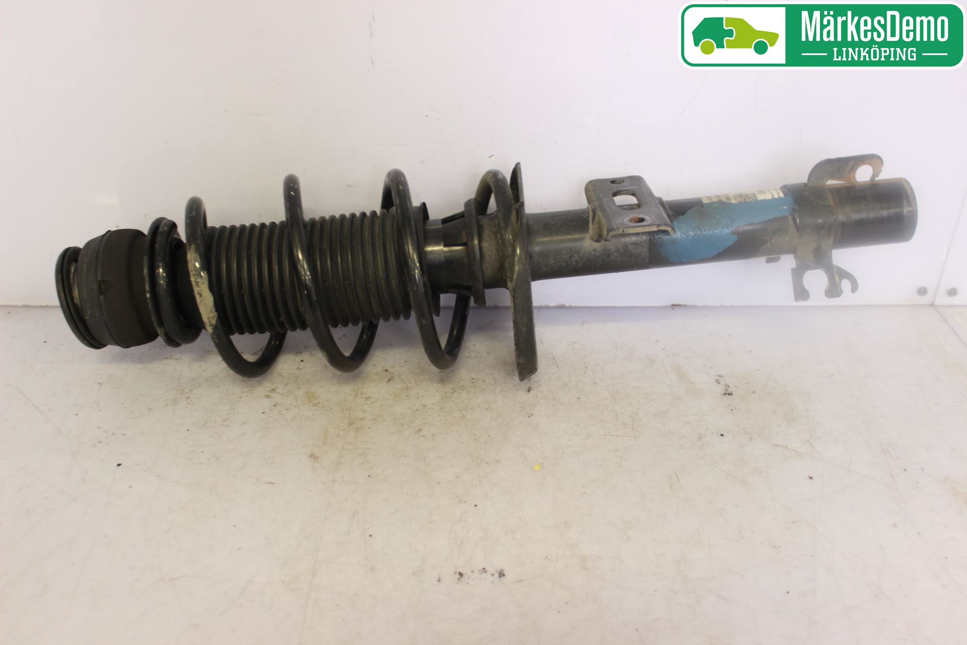 Volkswagen VW UP! / E-UP! Fjäderben Fram Höger