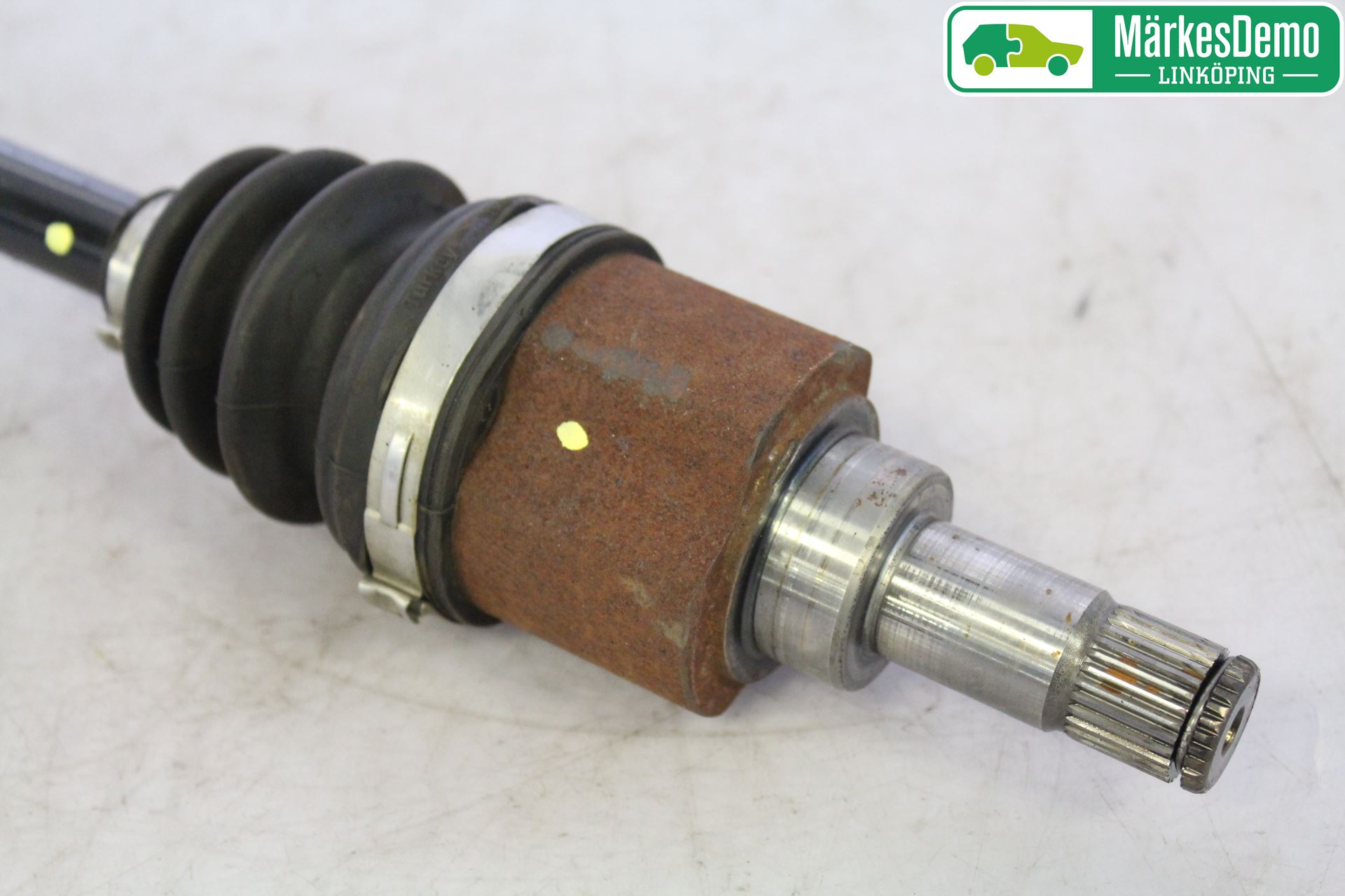 Volkswagen VW UP! / E-UP! Drivaxel Fram Vänster