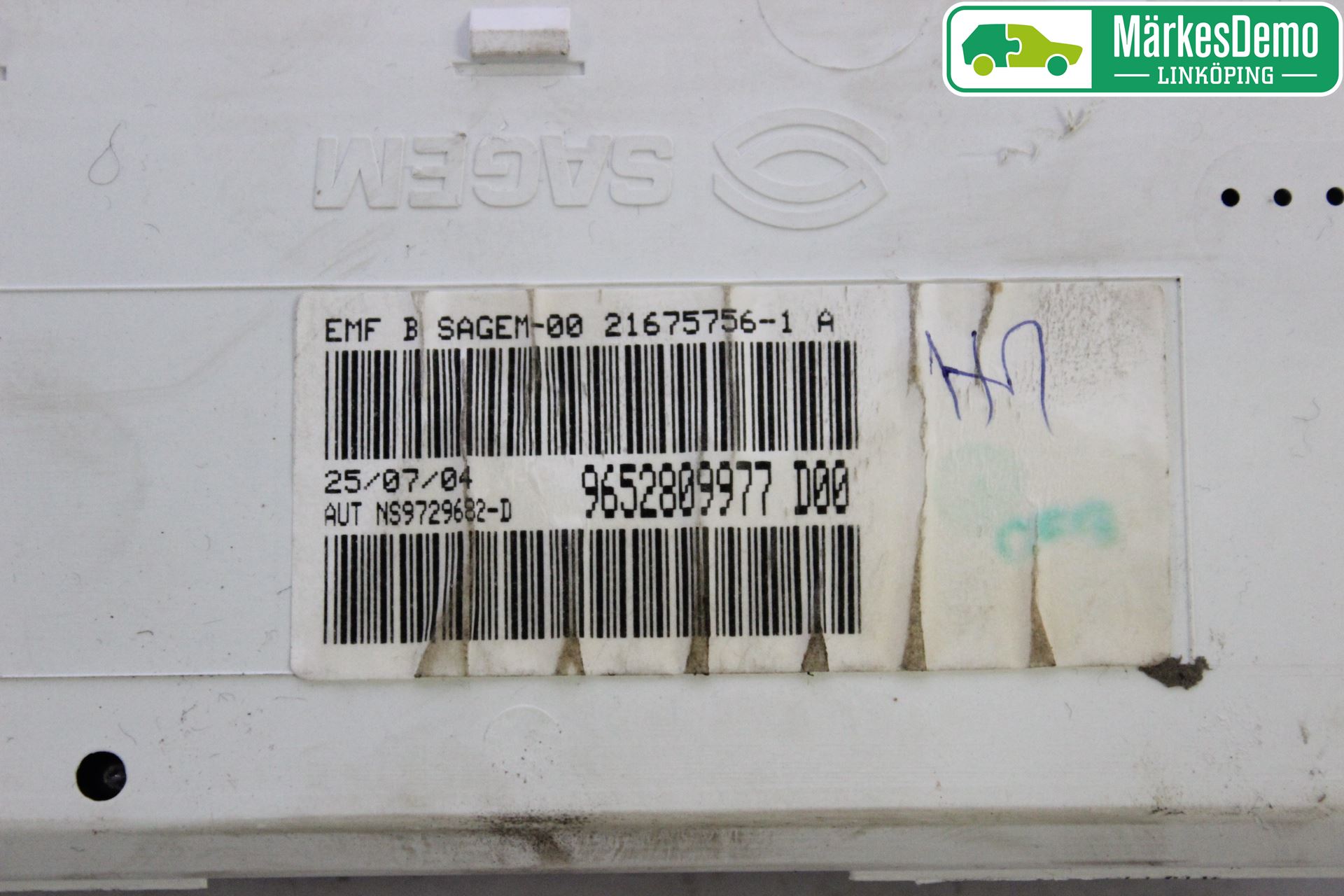 Peugeot 307     01-05 Färddator