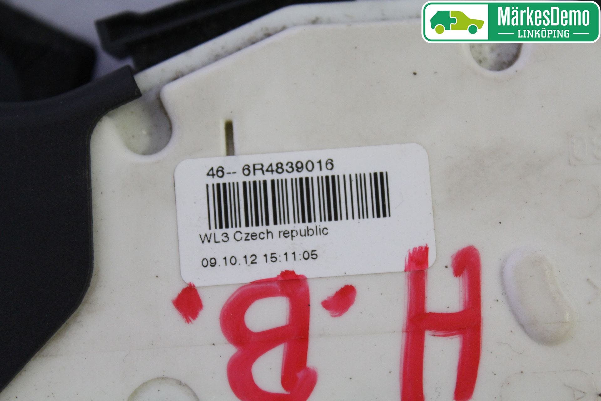 Volkswagen VW POLO 10-17 Låskista-Dörrlås