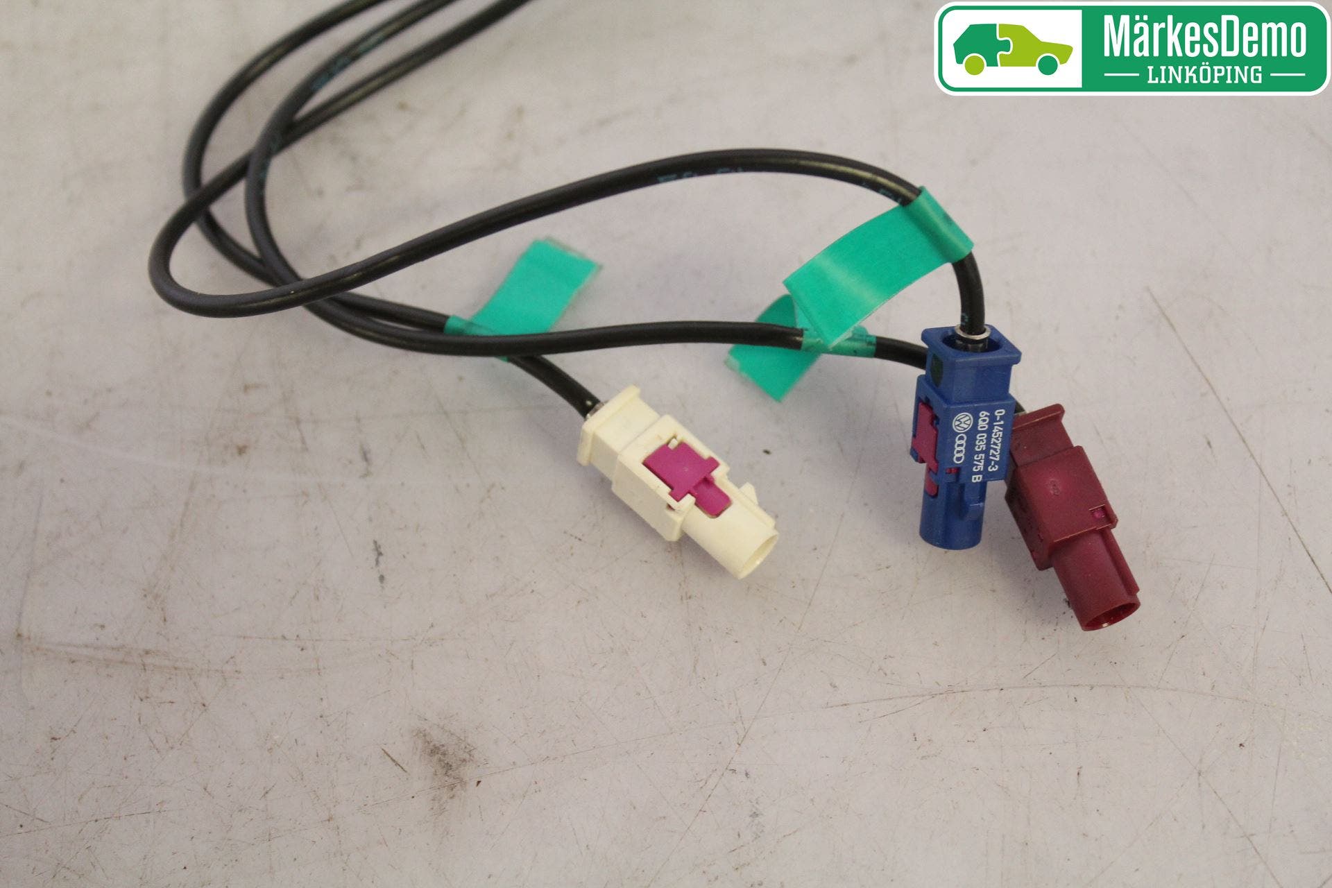 Volkswagen VW POLO 10-17 Antenn El