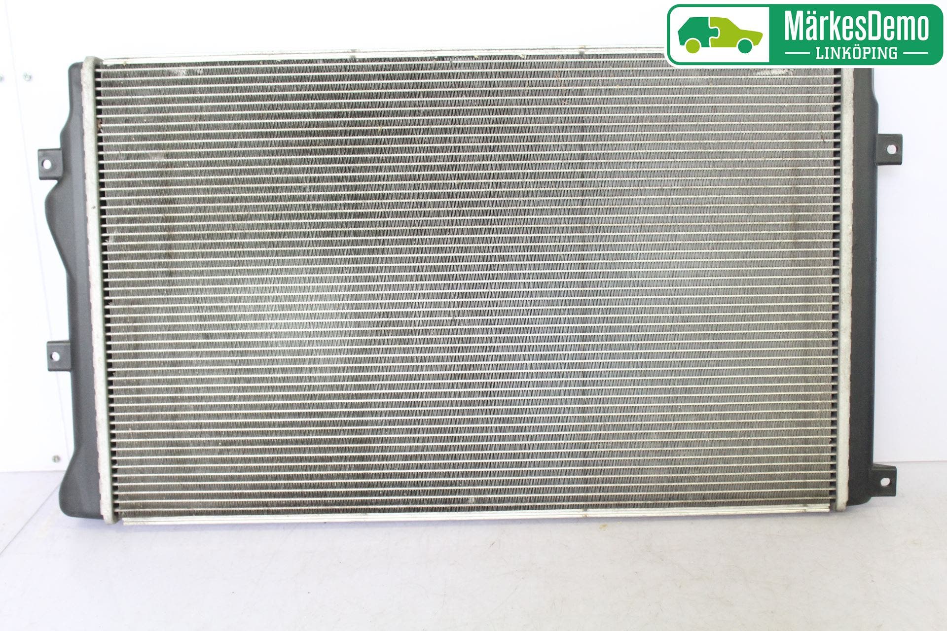 Volkswagen VW GOLF V 04-09 Kylare Man