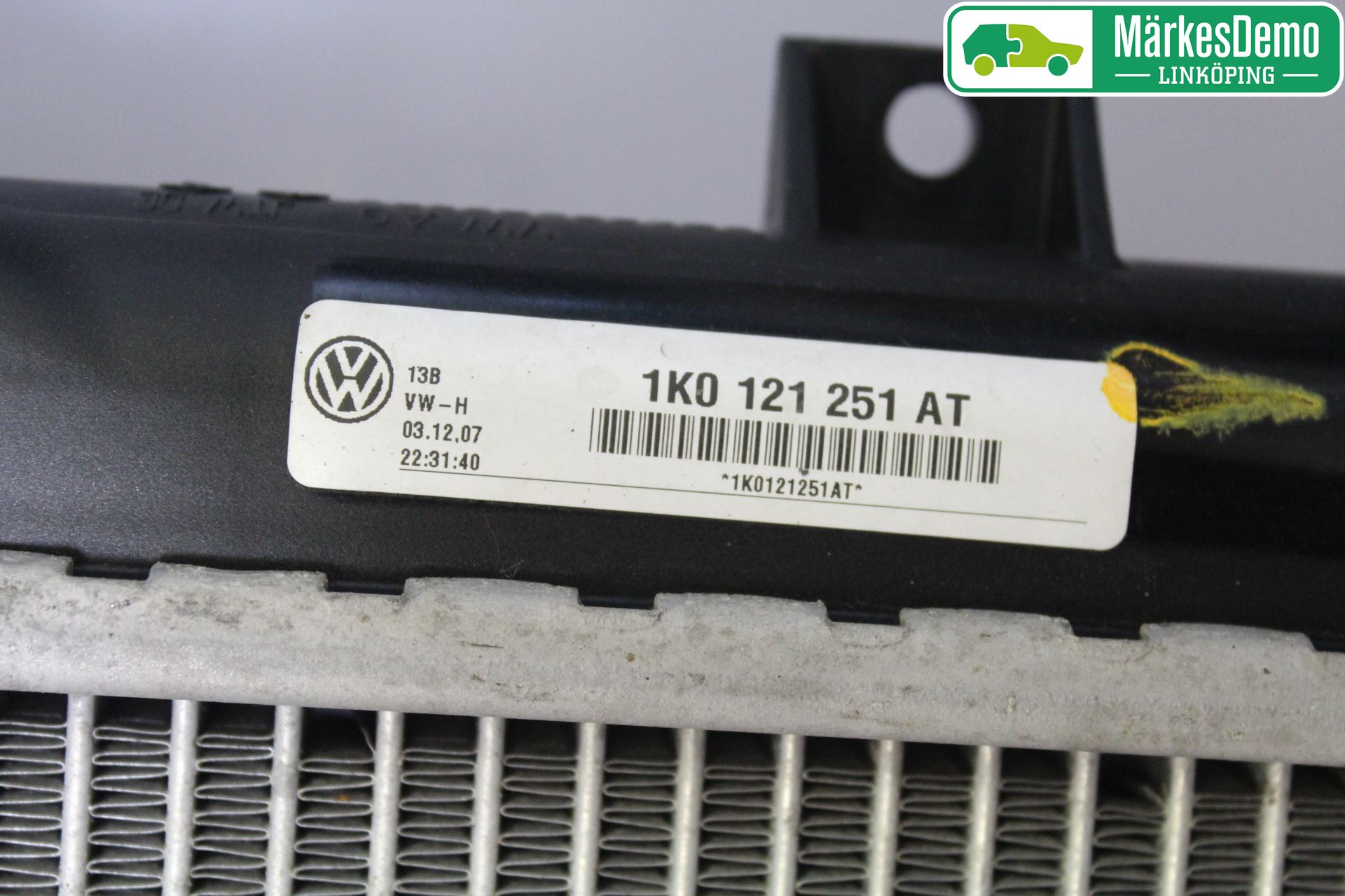 Volkswagen VW GOLF V 04-09 Kylare Man