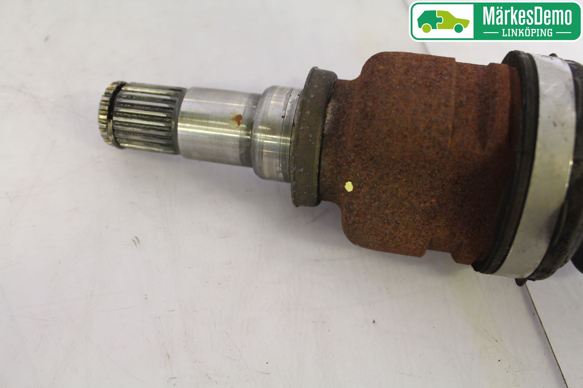 Toyota AYGO 06-14 Drivaxel Fram Höger