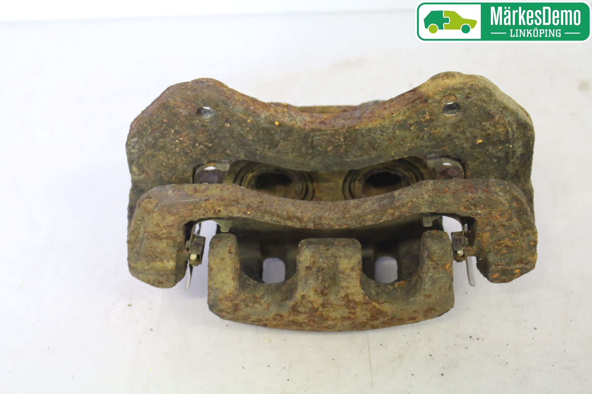 Mitsubishi OUTLANDER 01-07 Bromsok Fram Vänster