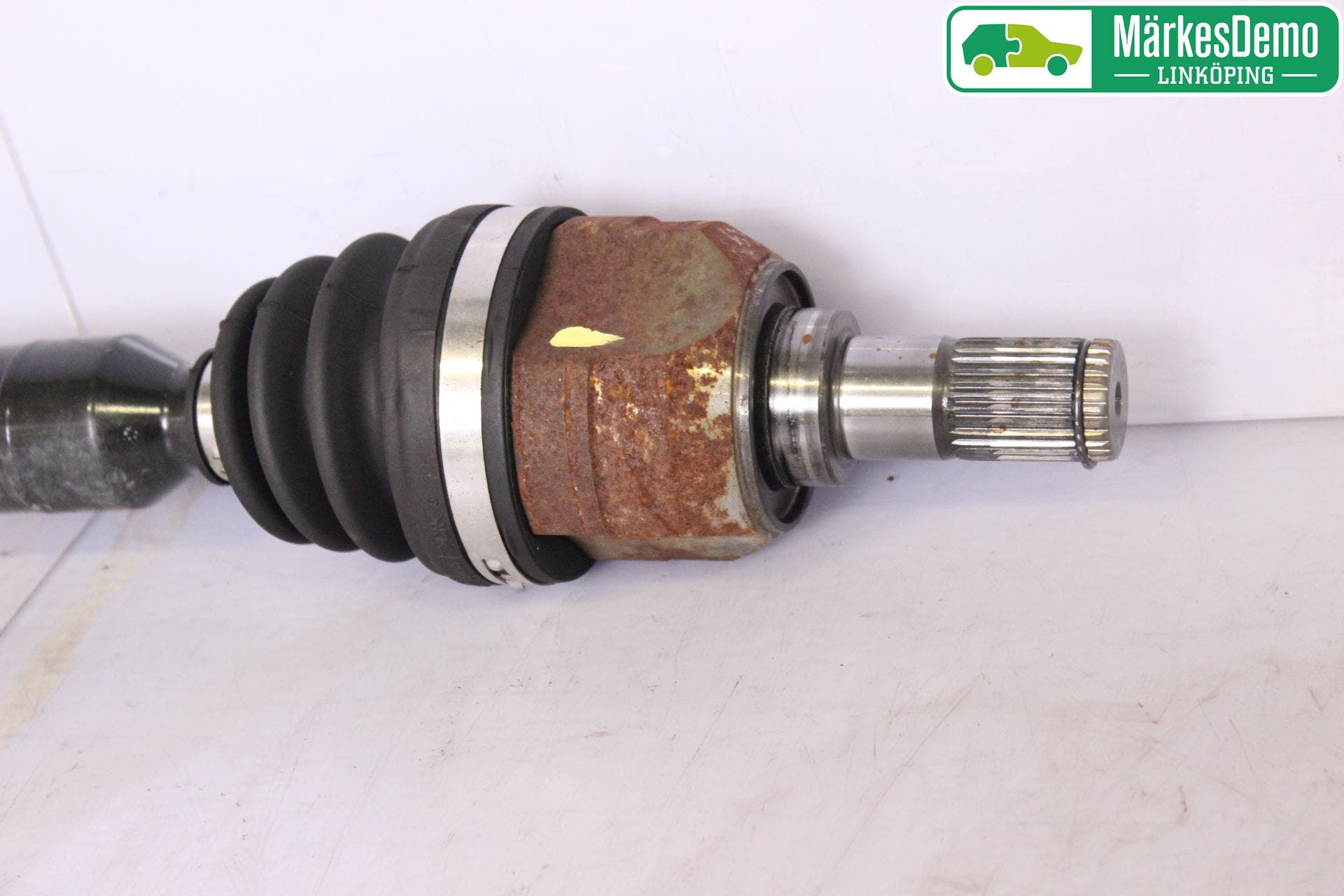 Kia CEED 12-18 Drivaxel Fram Höger