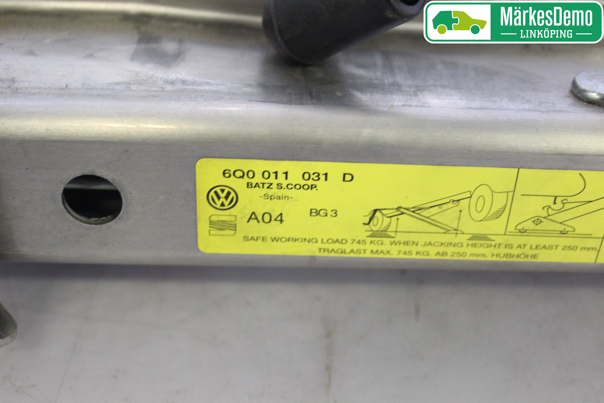 Volkswagen VW POLO 05-09 Domkraft