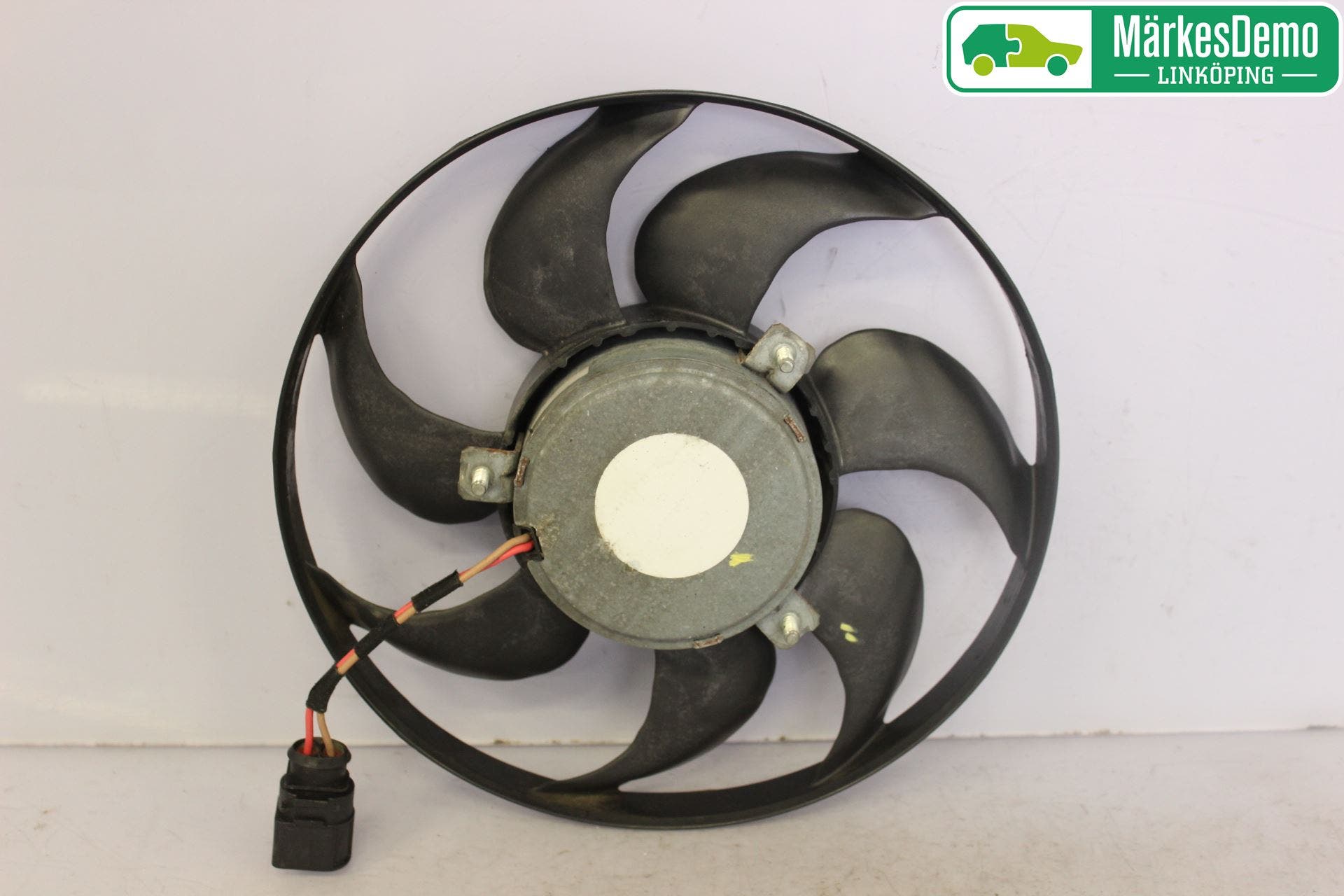 Volkswagen VW GOLF V 04-09 Kylfläkt El