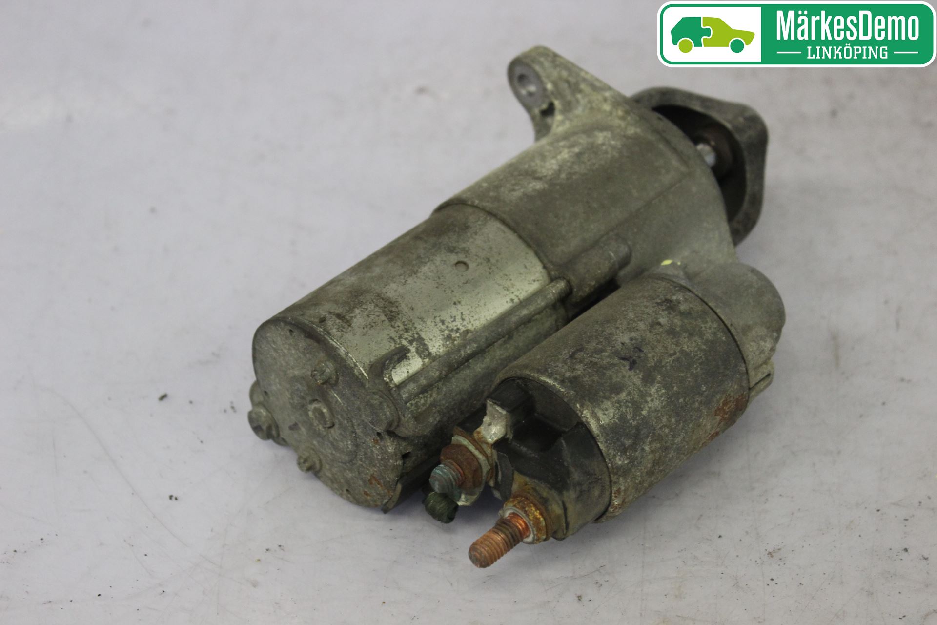 Opel INSIGNIA 09-16 Startmotor