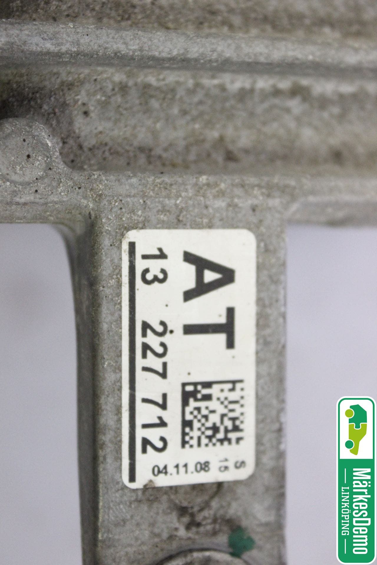 Opel INSIGNIA 09-16 Motorfäste