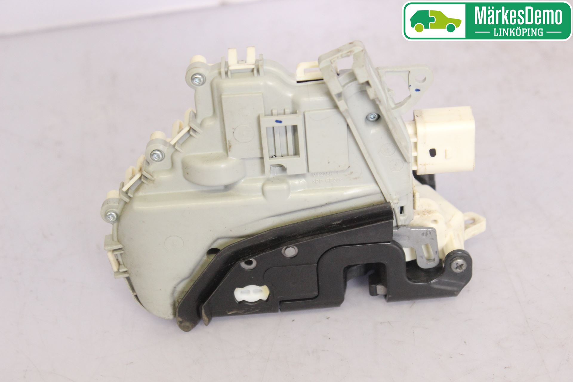 Audi Q5 09-16 Låskista-Dörrlås