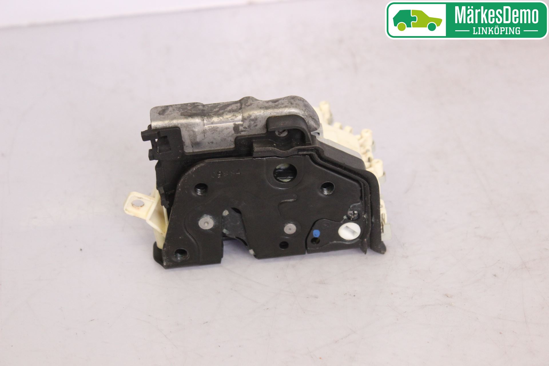 Audi Q5 09-16 Låskista-Dörrlås