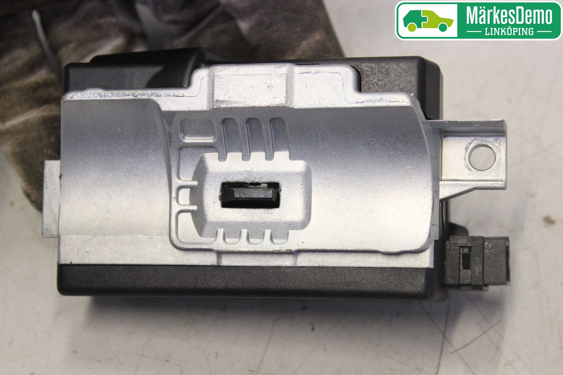 Audi Q5 09-16 Rattlås-Tändlås Elektrisk