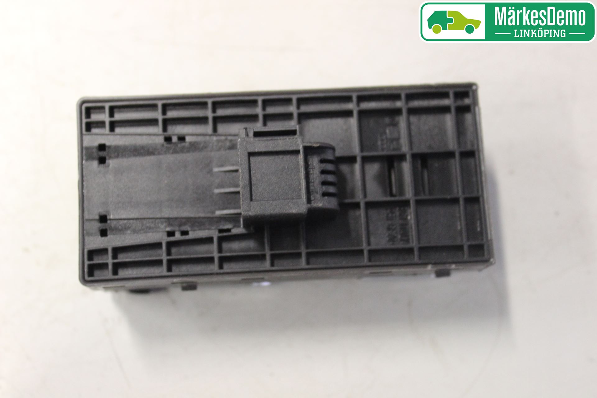 Audi Q5 09-16 Strömställare Elhiss